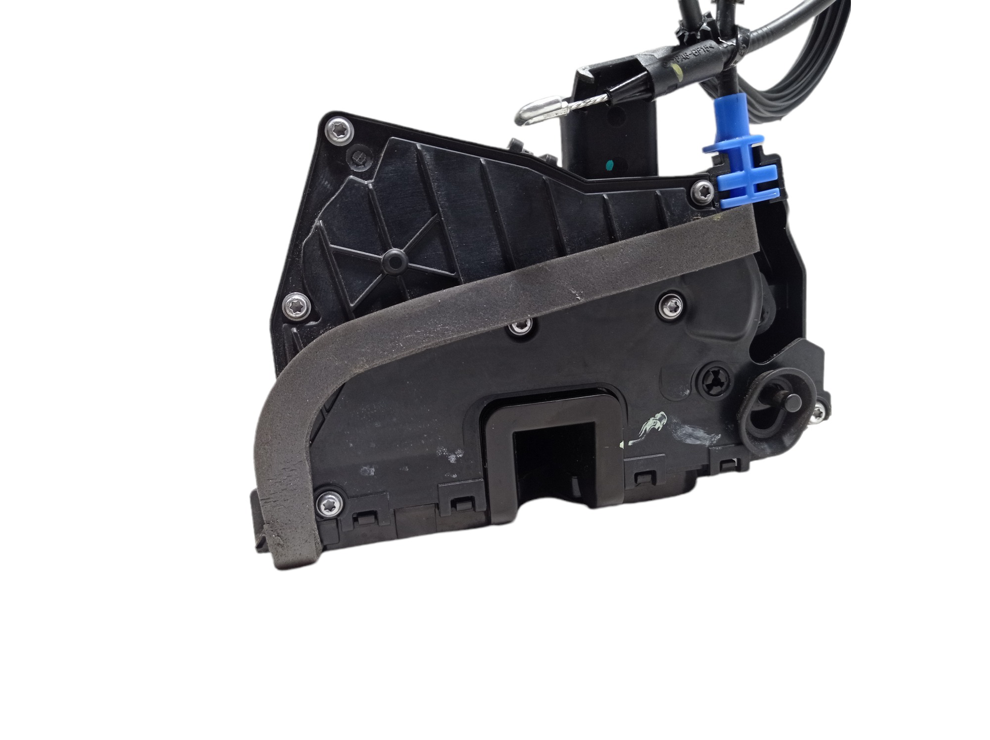 Fechadura Traseira Esquerda Gm Spin 2013 2016 13588869 V318 8