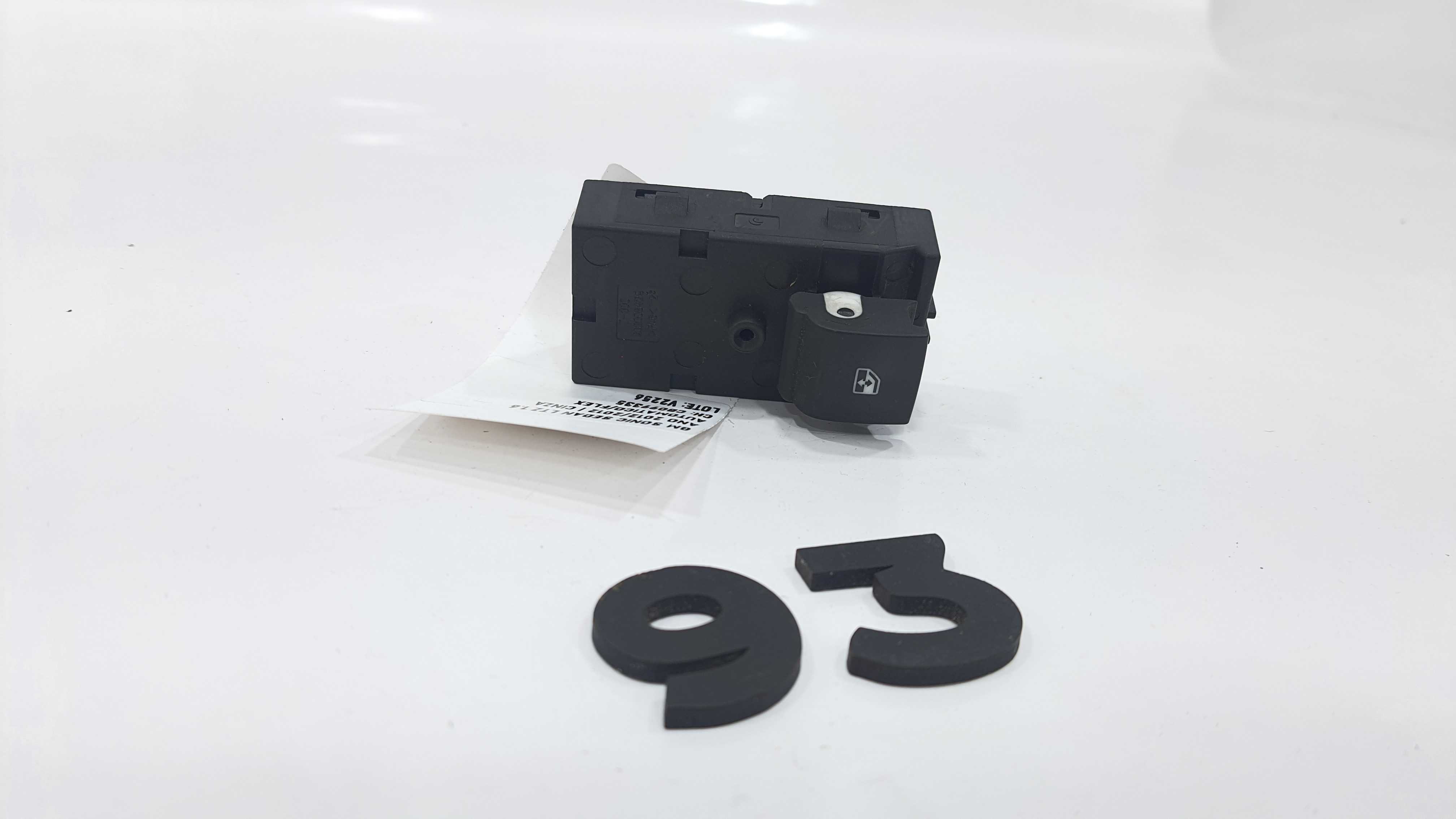 Botão Vidro Traseiro Direito Sonic Sedan Ltz 2012 V2256 2