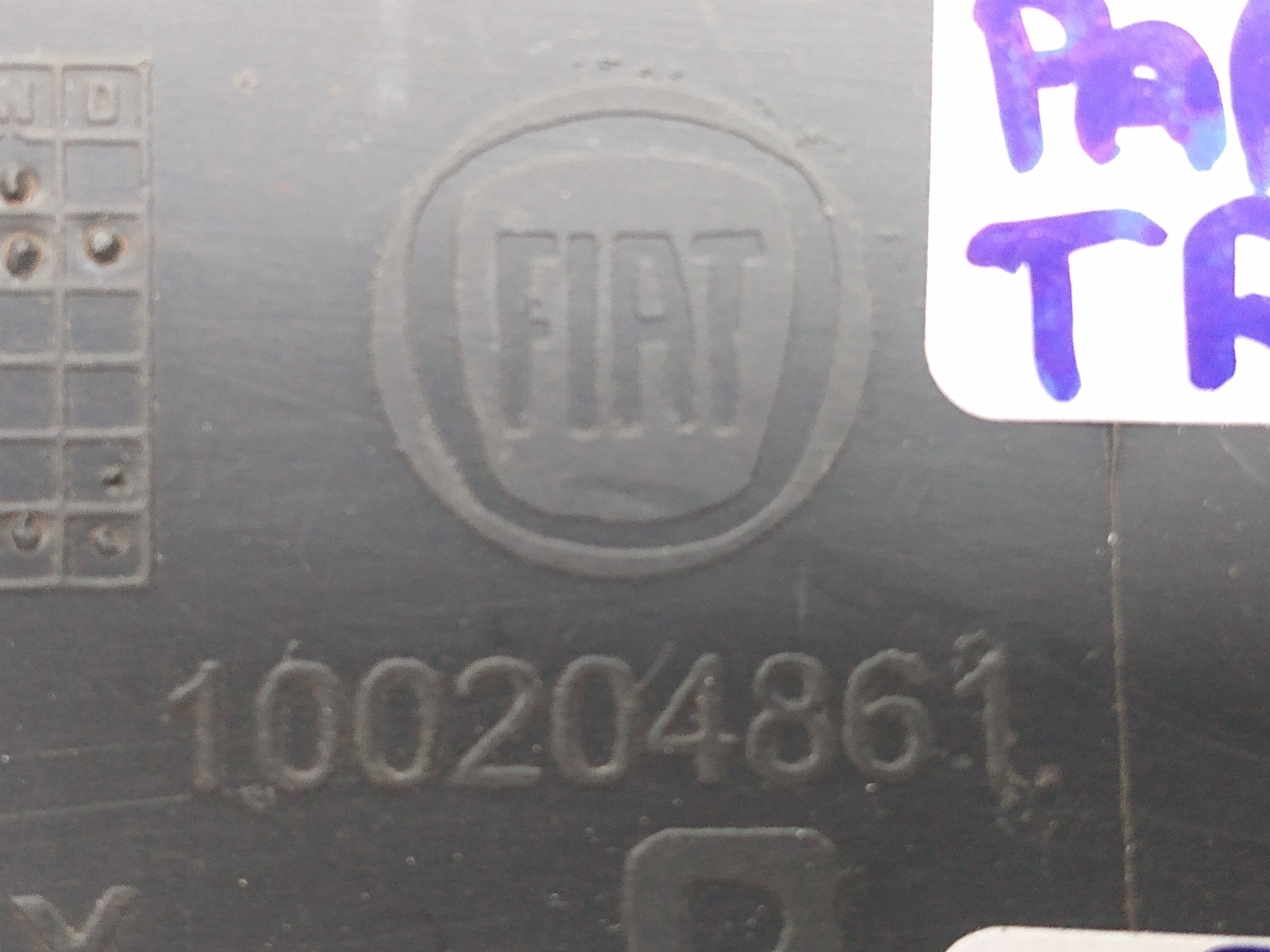 Acabamento Polaina Parachoque Tras LE Fiat Strada 2017 7