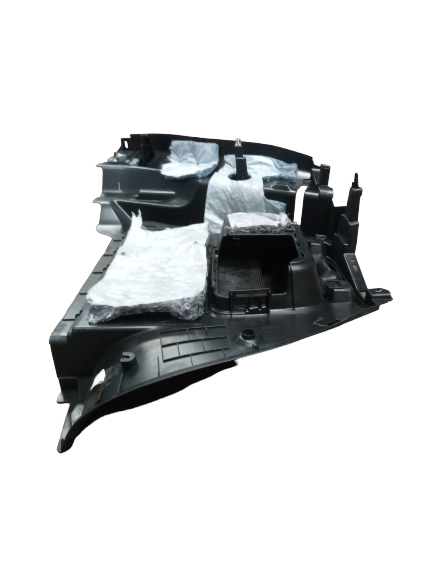Acabamento Inferior Lateral E. Porta Malas Gm Tracker 17/20 4