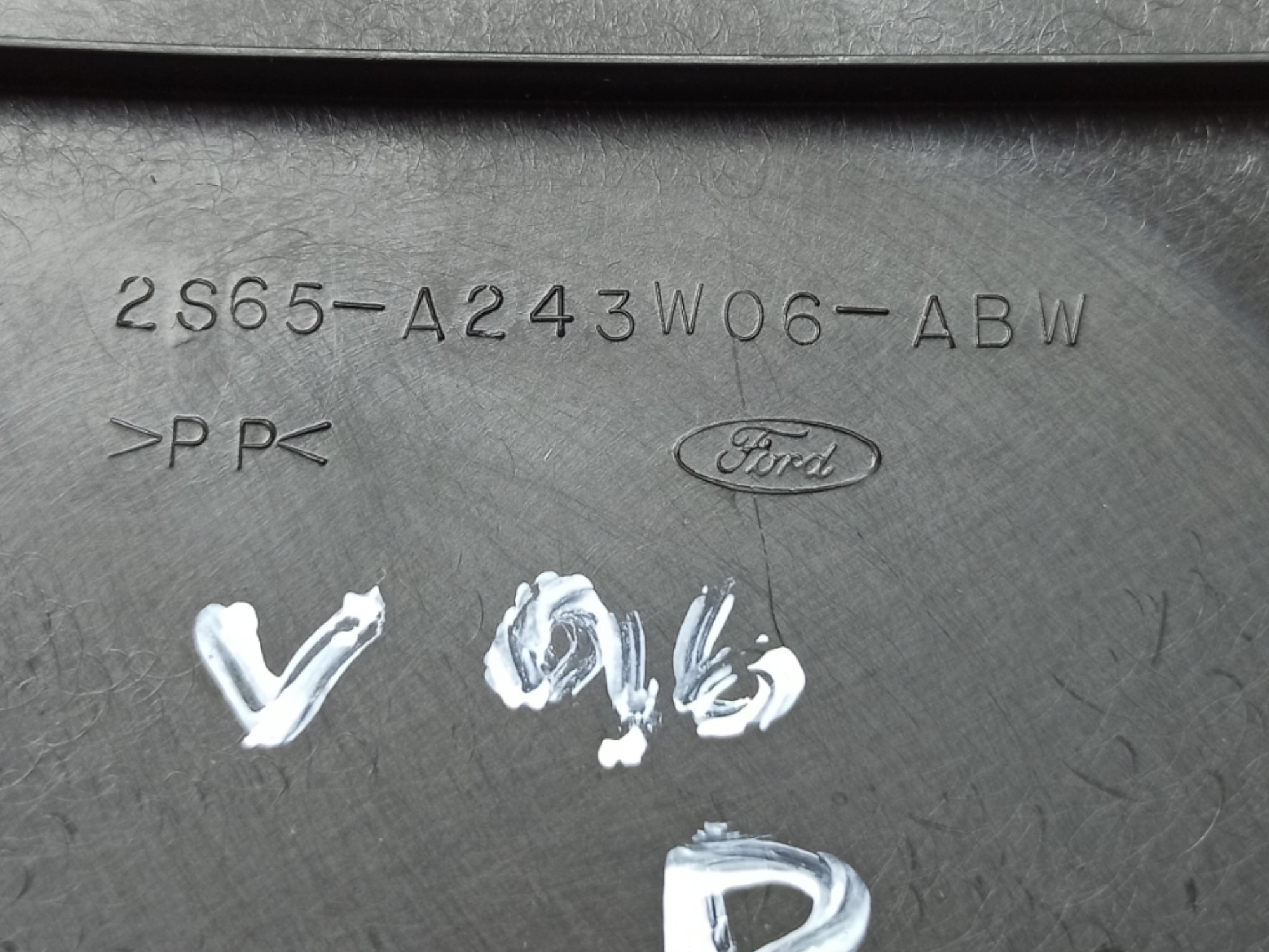 Moldura Coluna Porta Direita Ford Fiesta 2007 2008 V96