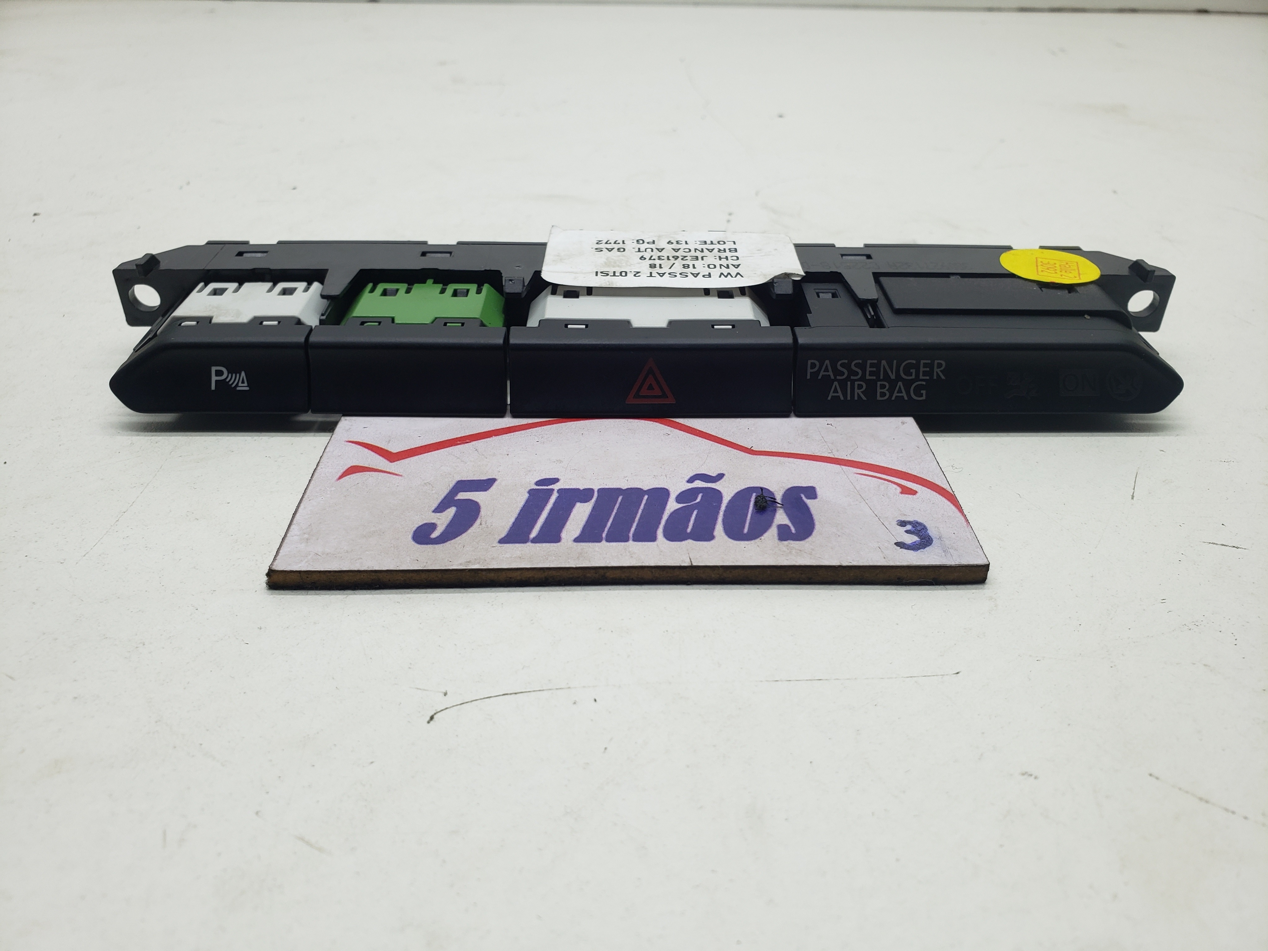 Botão Pisca Alerta Vw Passat Tsi 2.0 2018 3g0927132a