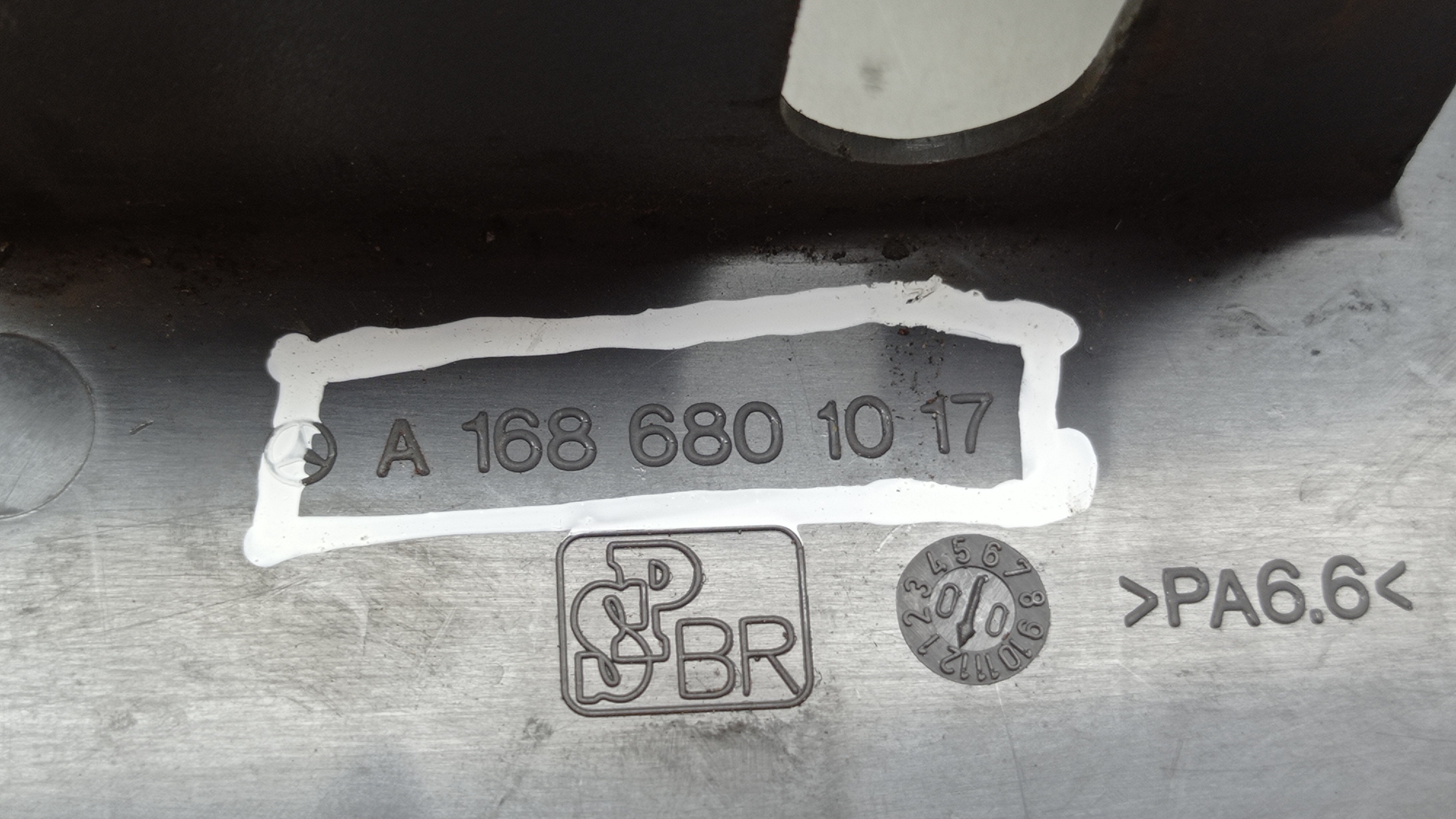Kit Moldura Assoalho Banco Tras. Mercedes Benz Classe A 02 9