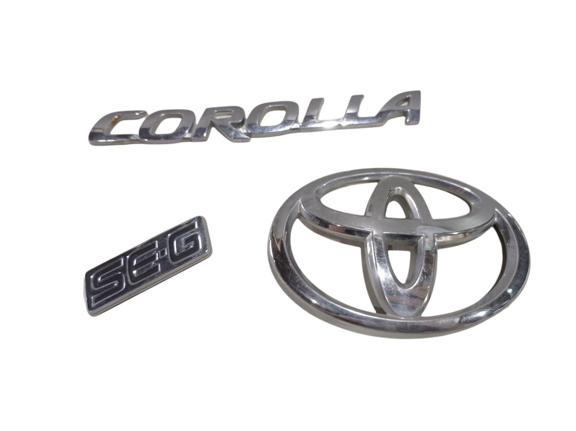 Kit Emblema Tampa Traseira Toyota Corolla 2010 3
