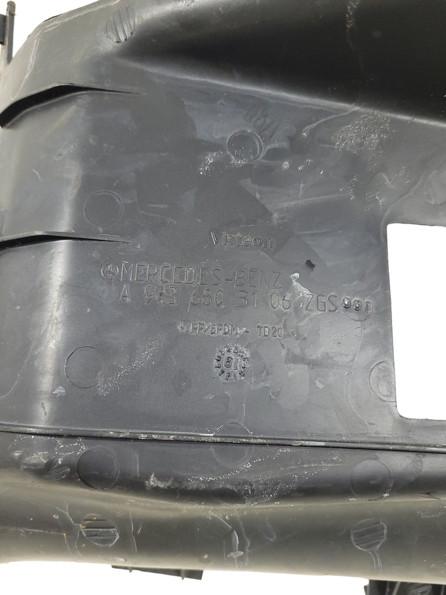 Acabamento M Benz Actrosa9436803106