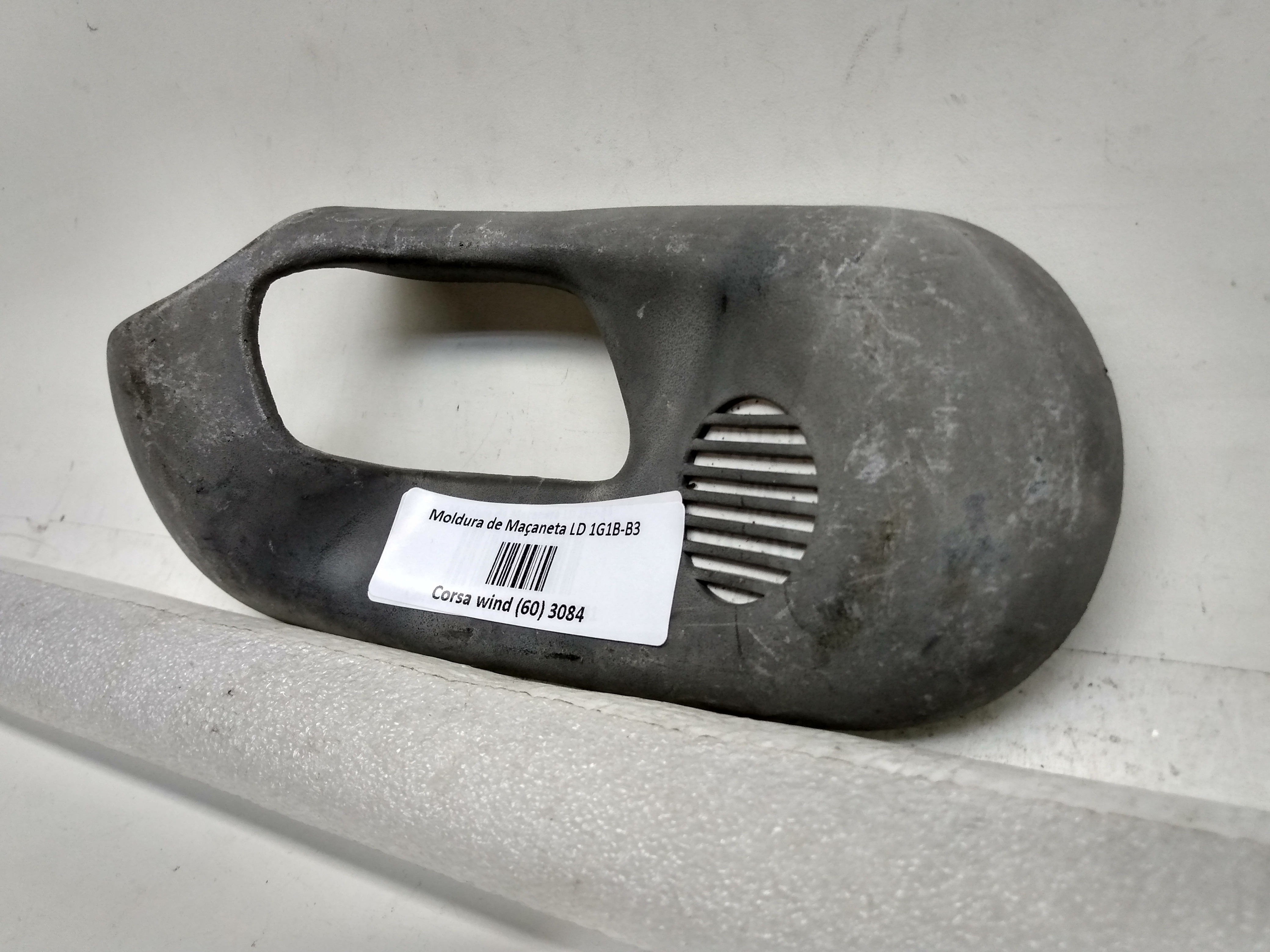 MOLDURA MAÇANETA INTERNA LD GM CORSA 1999 2