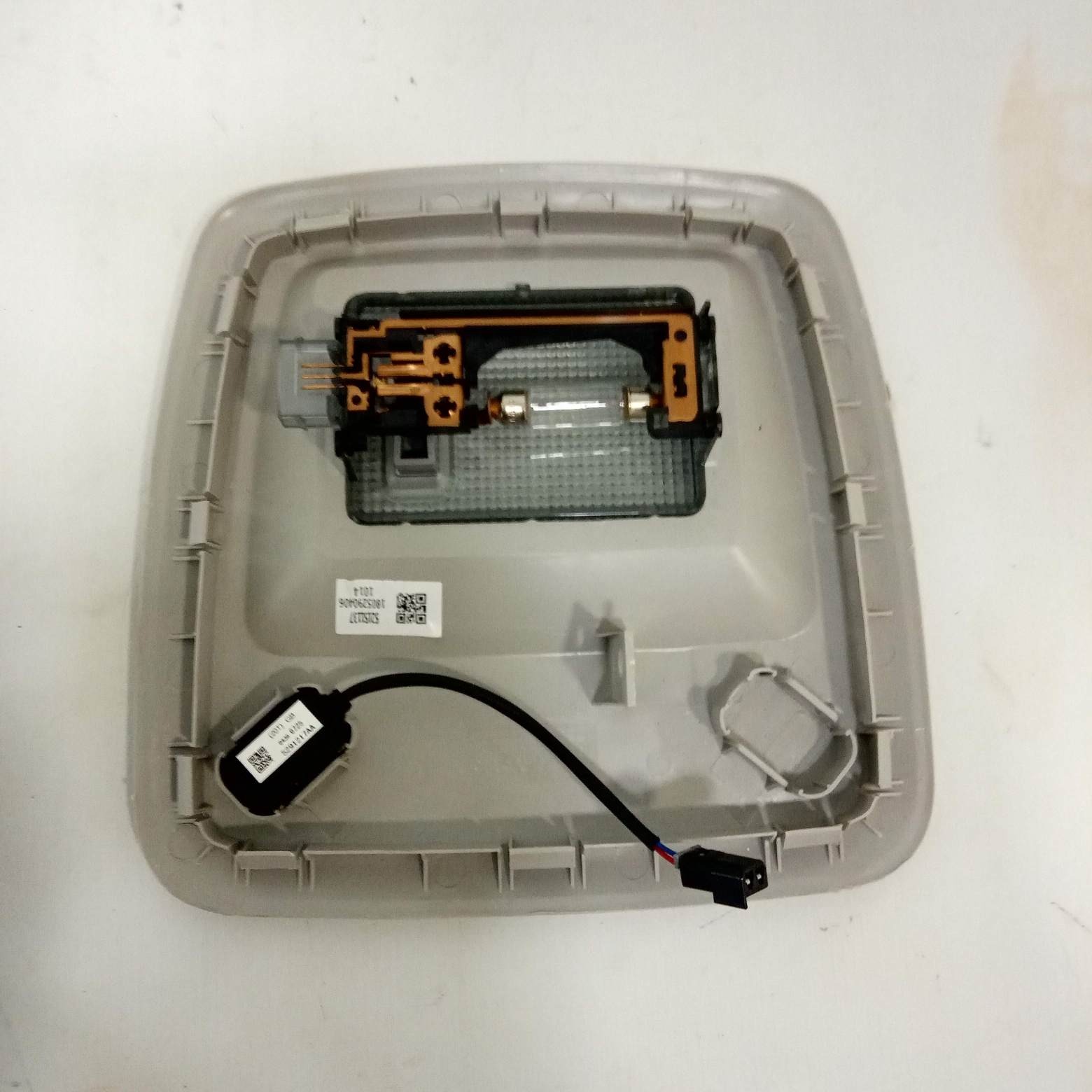 Luz De Teto Chevrolet Onix Prisma 2013 A 2020 3