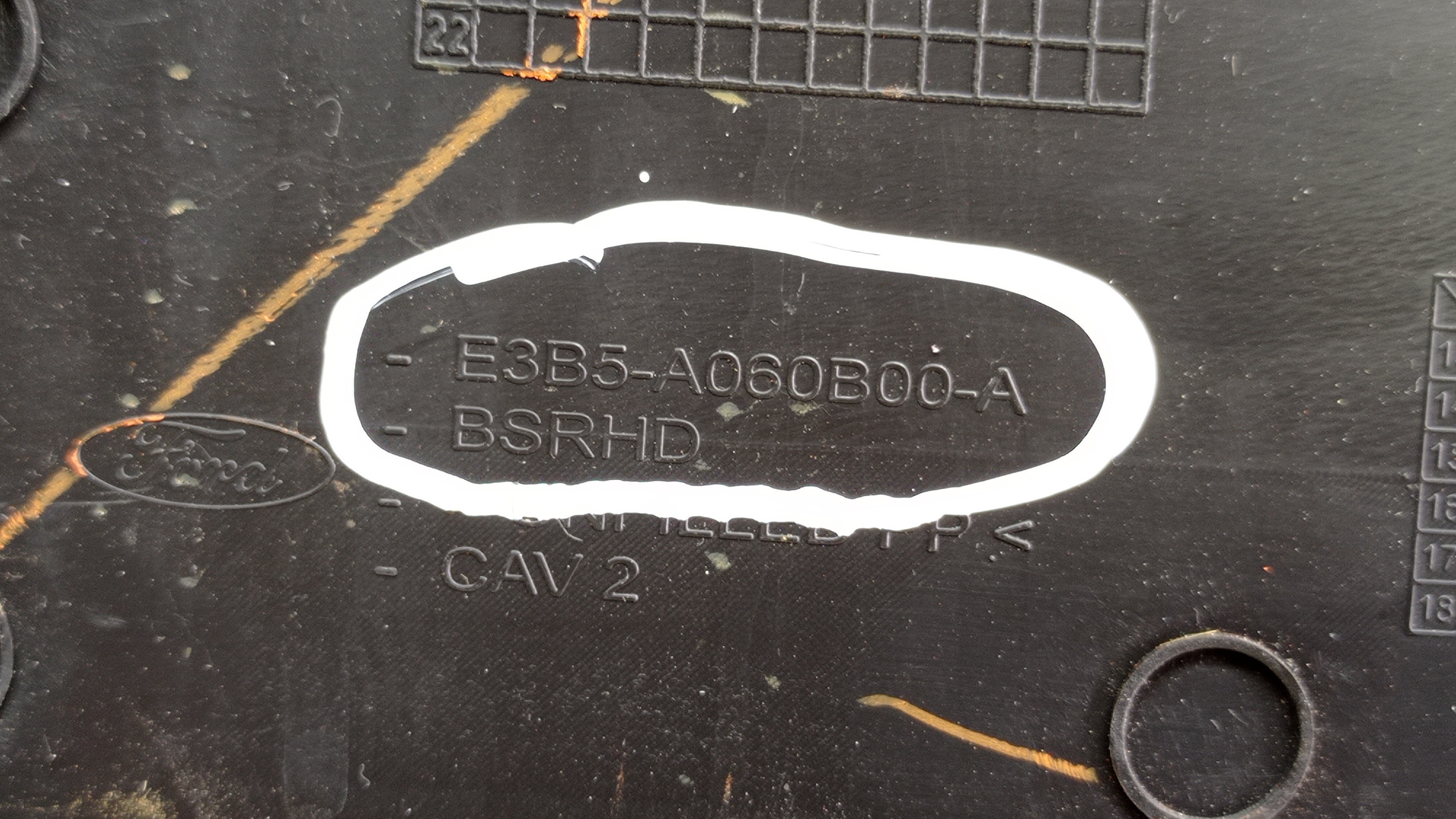 e3b5 a060b00 a  FORRO DA PORTA DIANTEIRA DIREITA FORD KA 15 6
