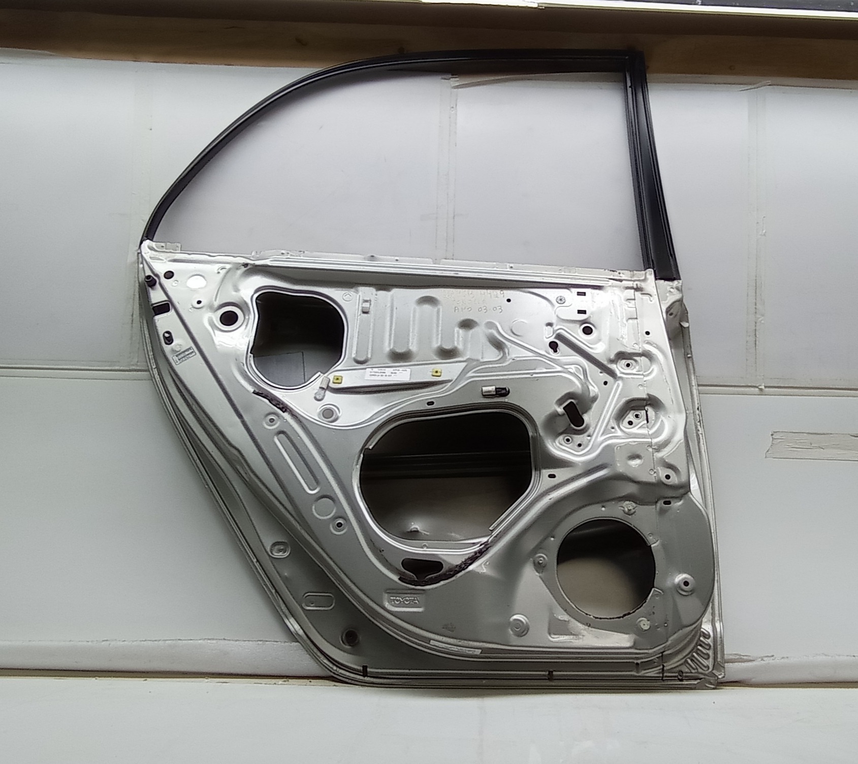 Porta Traseira Esquerda Toyota Corolla 2003 Para Recuperar Traseira Esquerdo Dourado 1