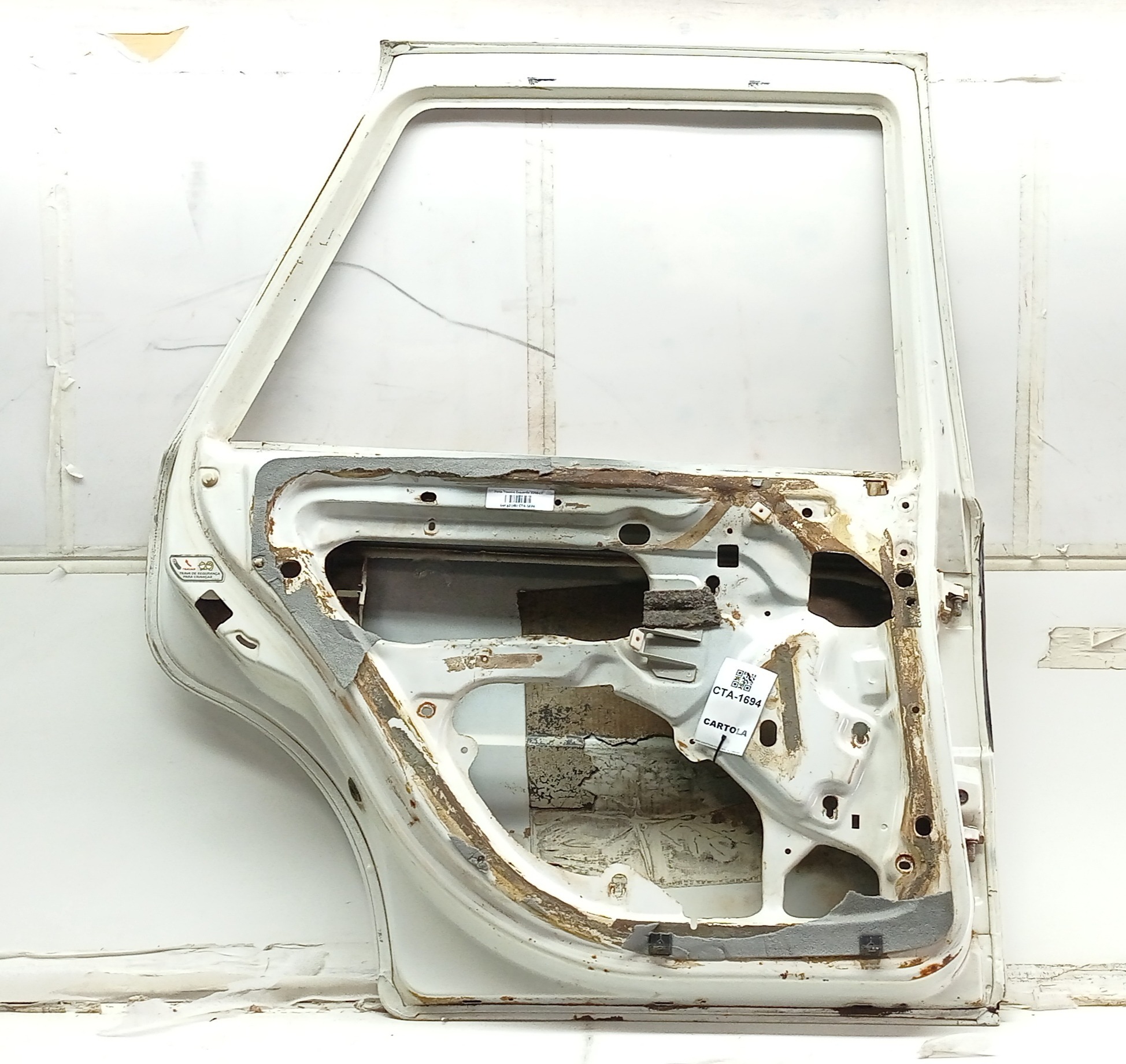Porta Traseira Esquerda Gol G2 1994 1999 Para Recuperar Traseira Esquerdo Branco 1