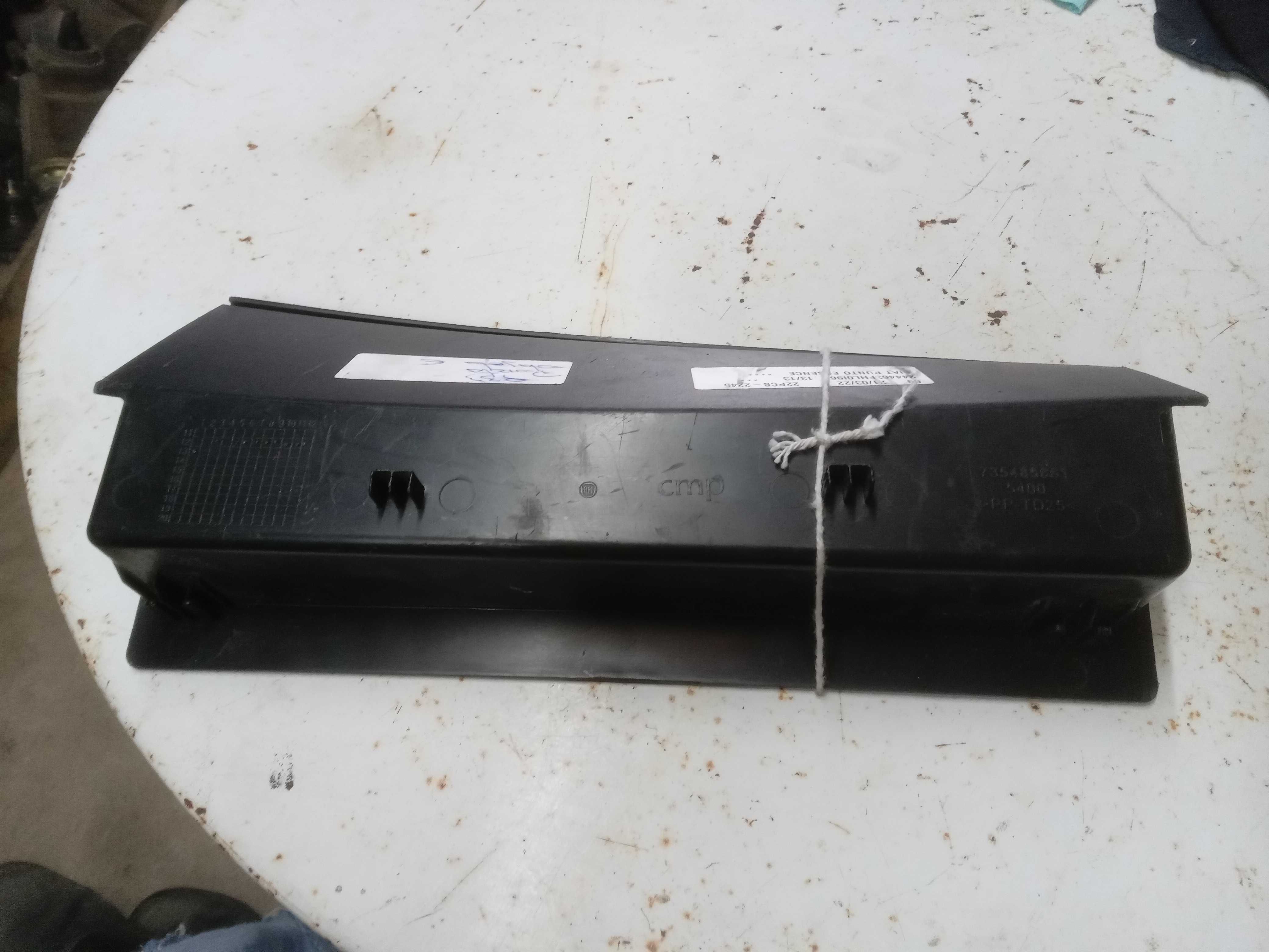 735485661 PORTA OBJETO ESQUERDO FIAT PUNTO ESSENCE 2013 2