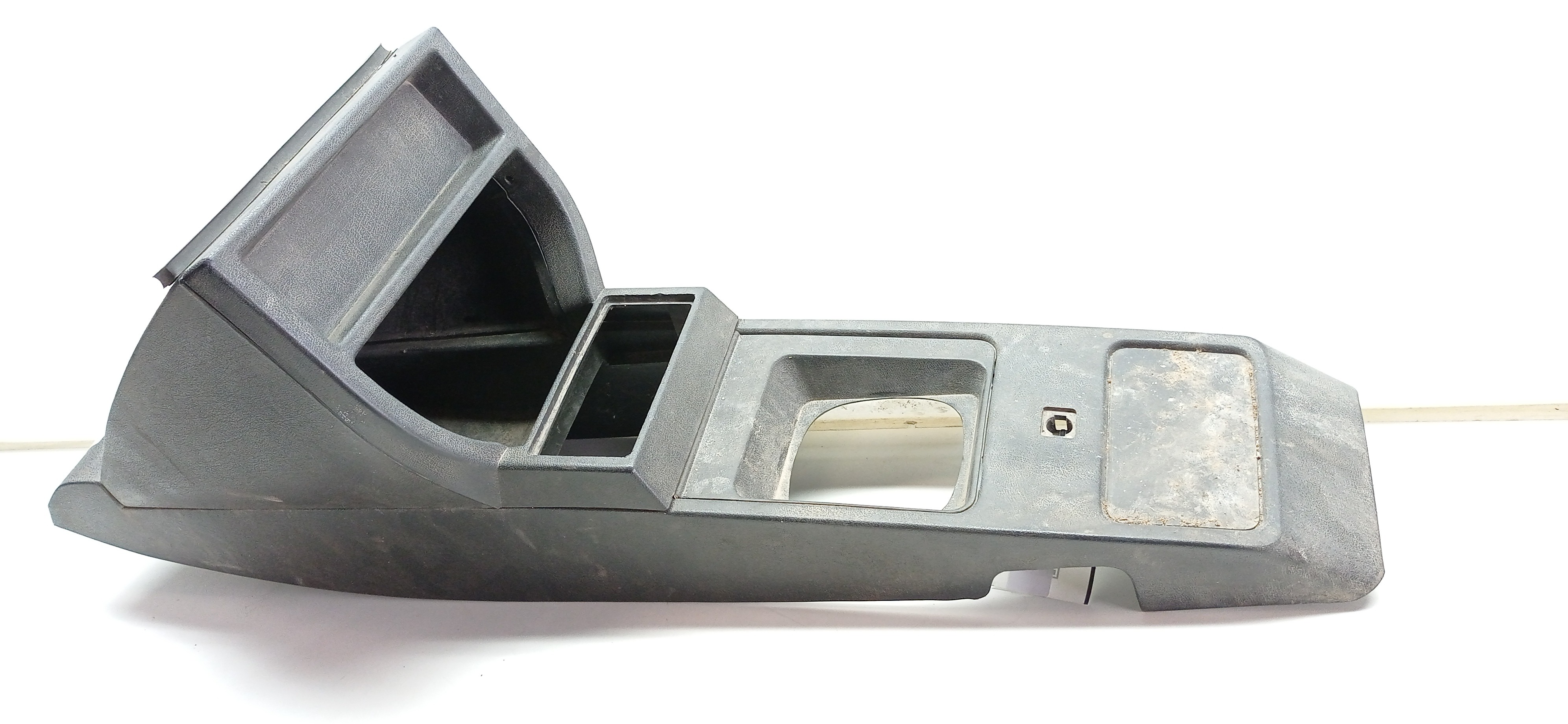 CONSOLE CENTRAL GM MONZA 1984 7
