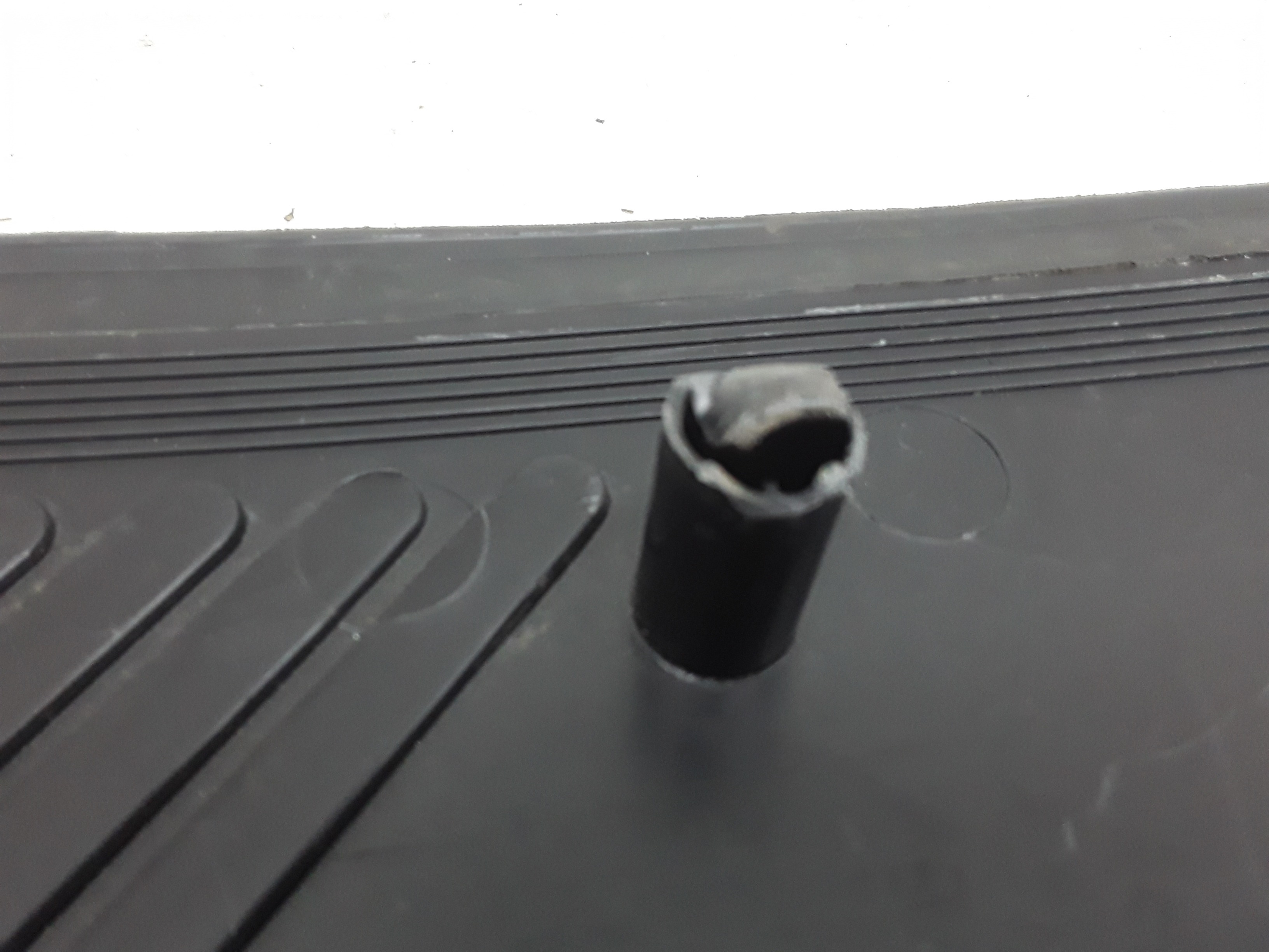 Grade Churrasqueira LD Renault Clio 2006 5