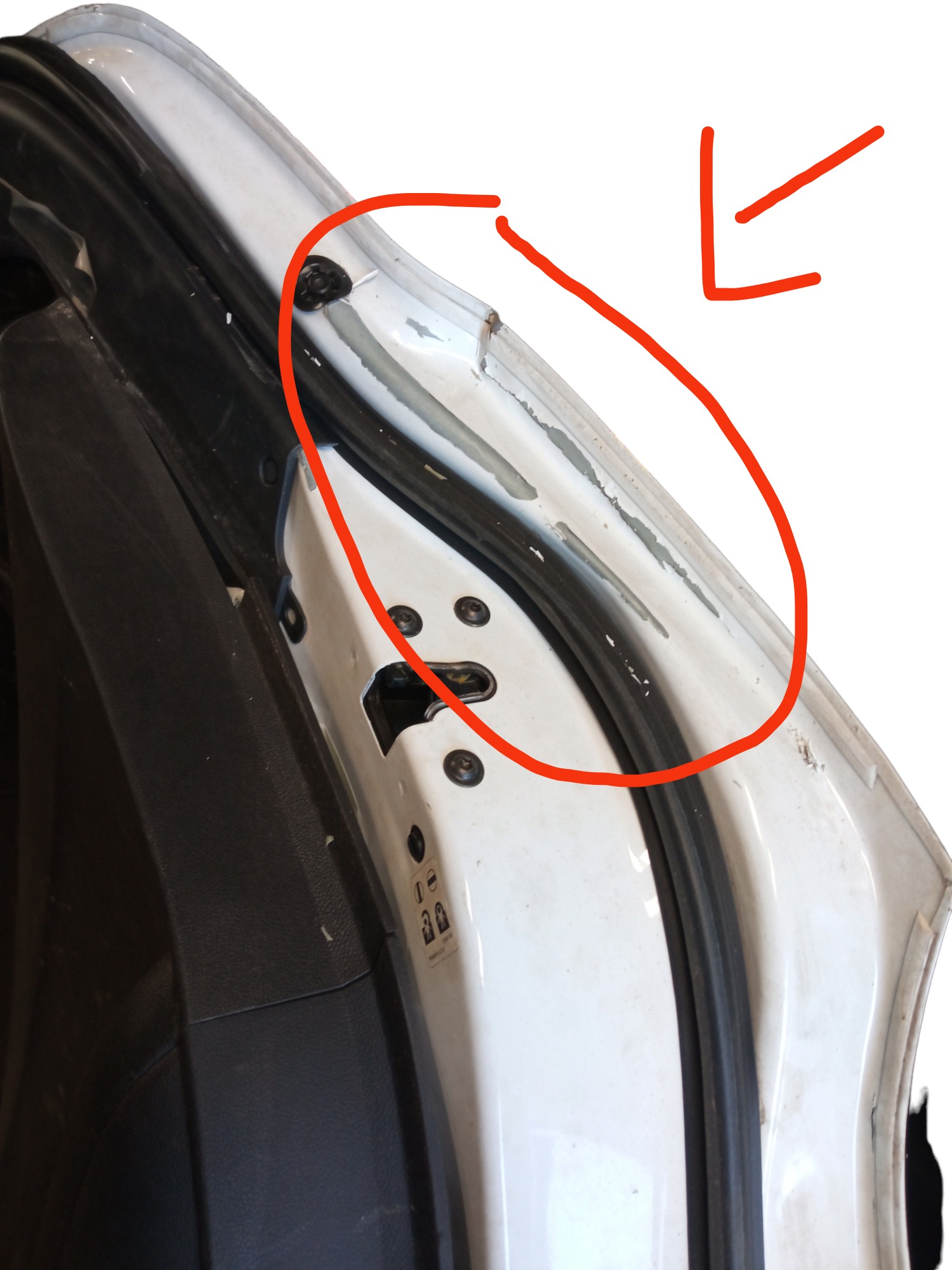 Porta Traseira Direita Chevrolet Tracker 2013 A 2019 Usada 1
