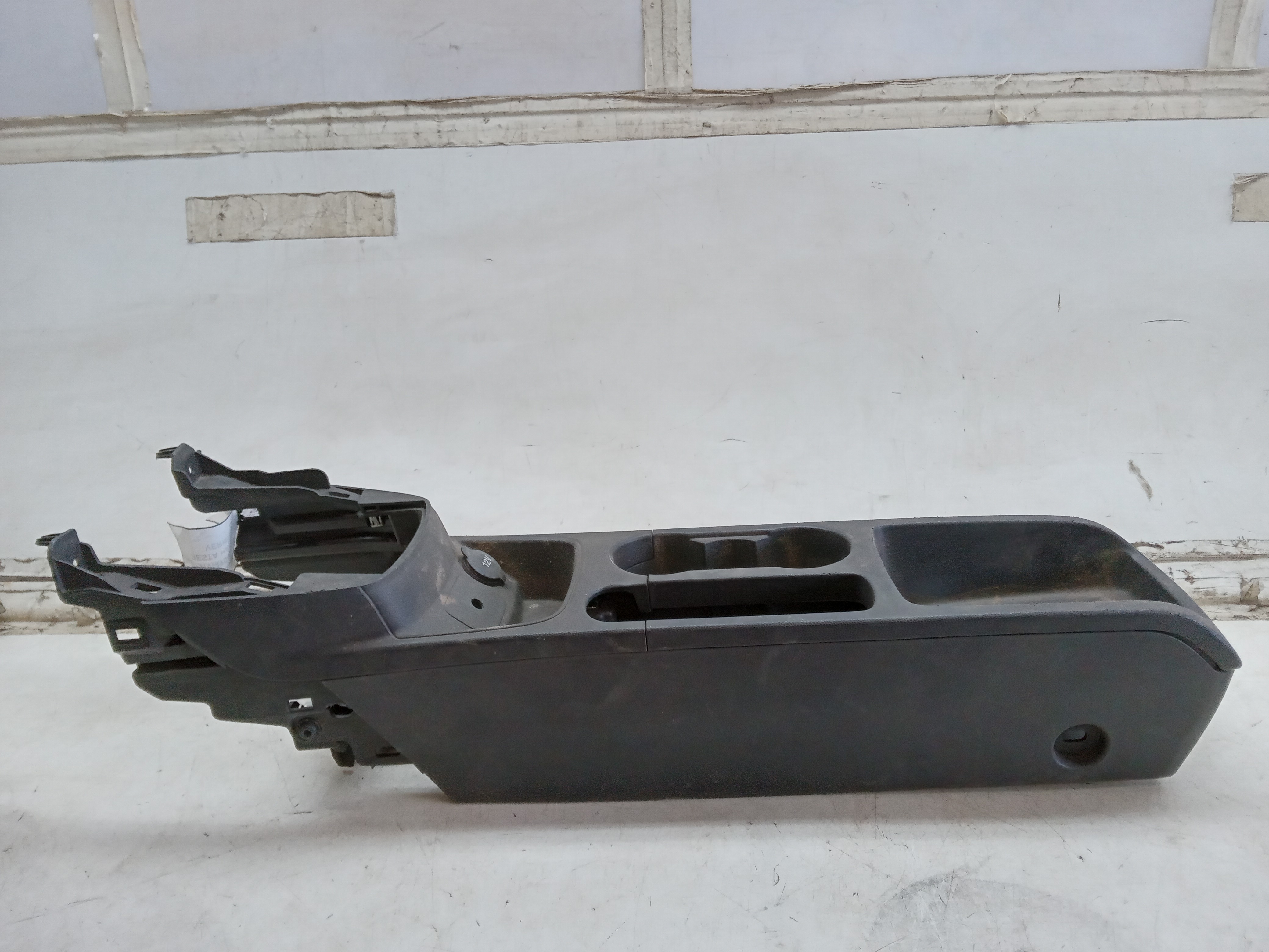 CONSOLE CENTRAL FORD FIESTA 2014 1