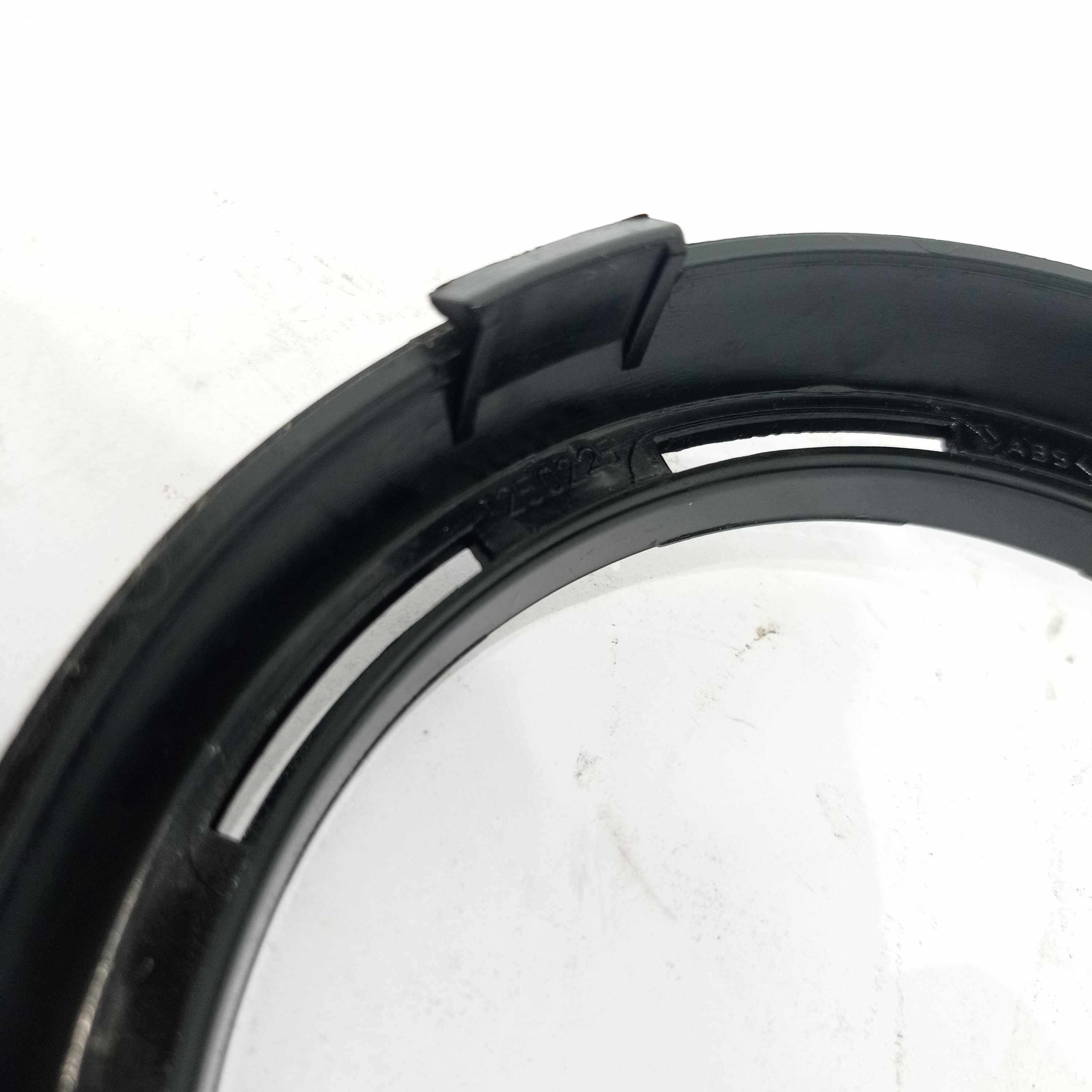Anel Aro De Coifa Ford New Fiesta 2015 250225 5