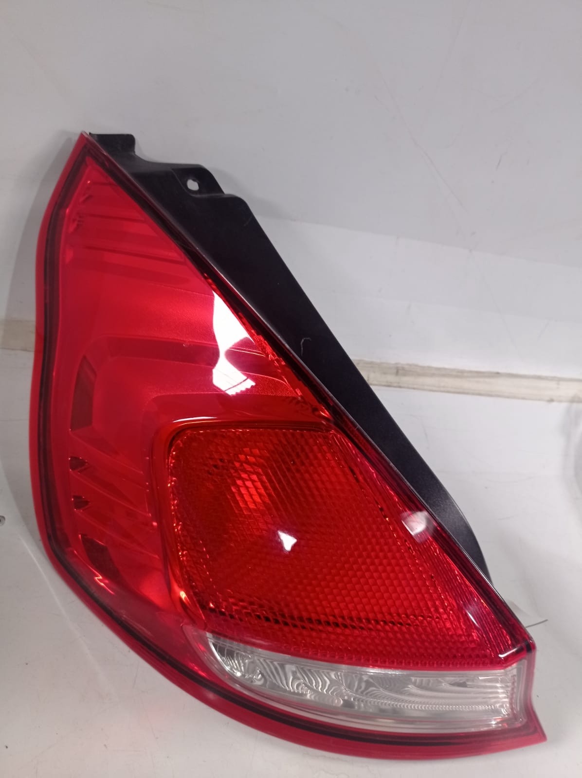 Lanterna Tras Esquerda New Fiesta Hatch 2013 A 2017 Recond 1