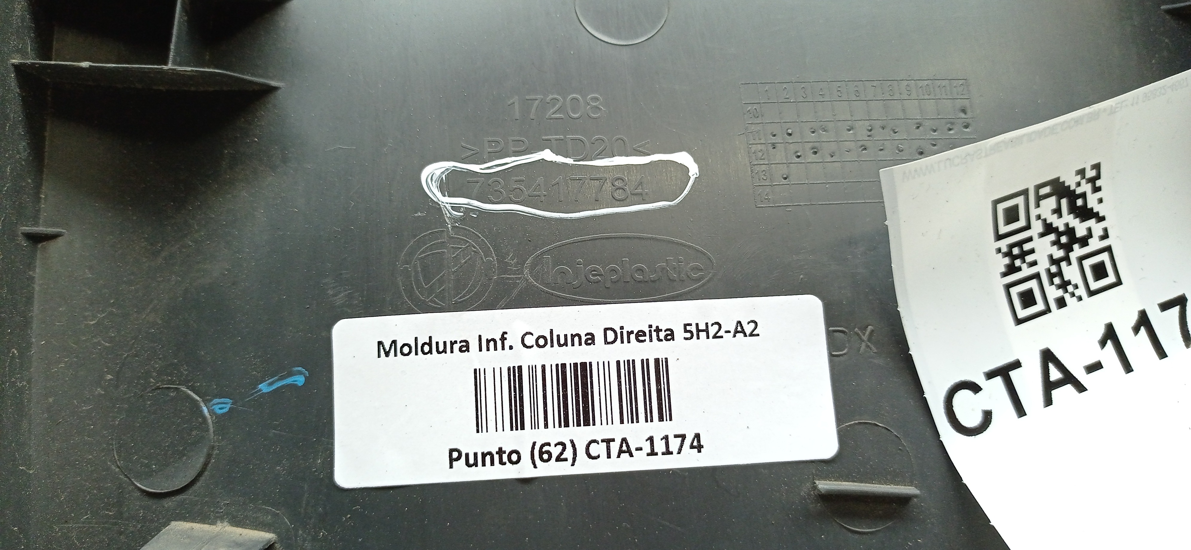 Moldura Inferior Coluna Ld Fiat Punto 2013 10