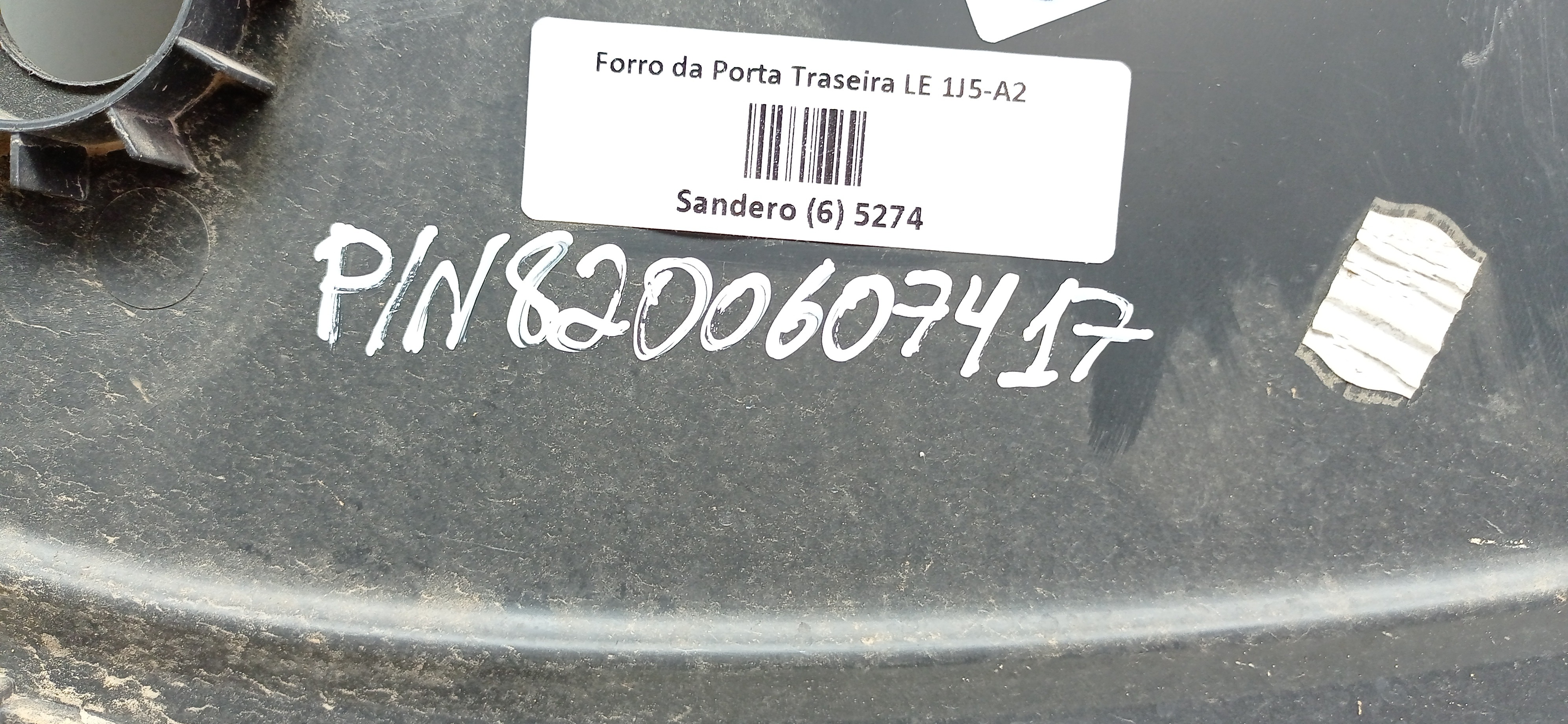 FORRO PORTA TRASEIRA LE RENAULT SANDERO 2014 4