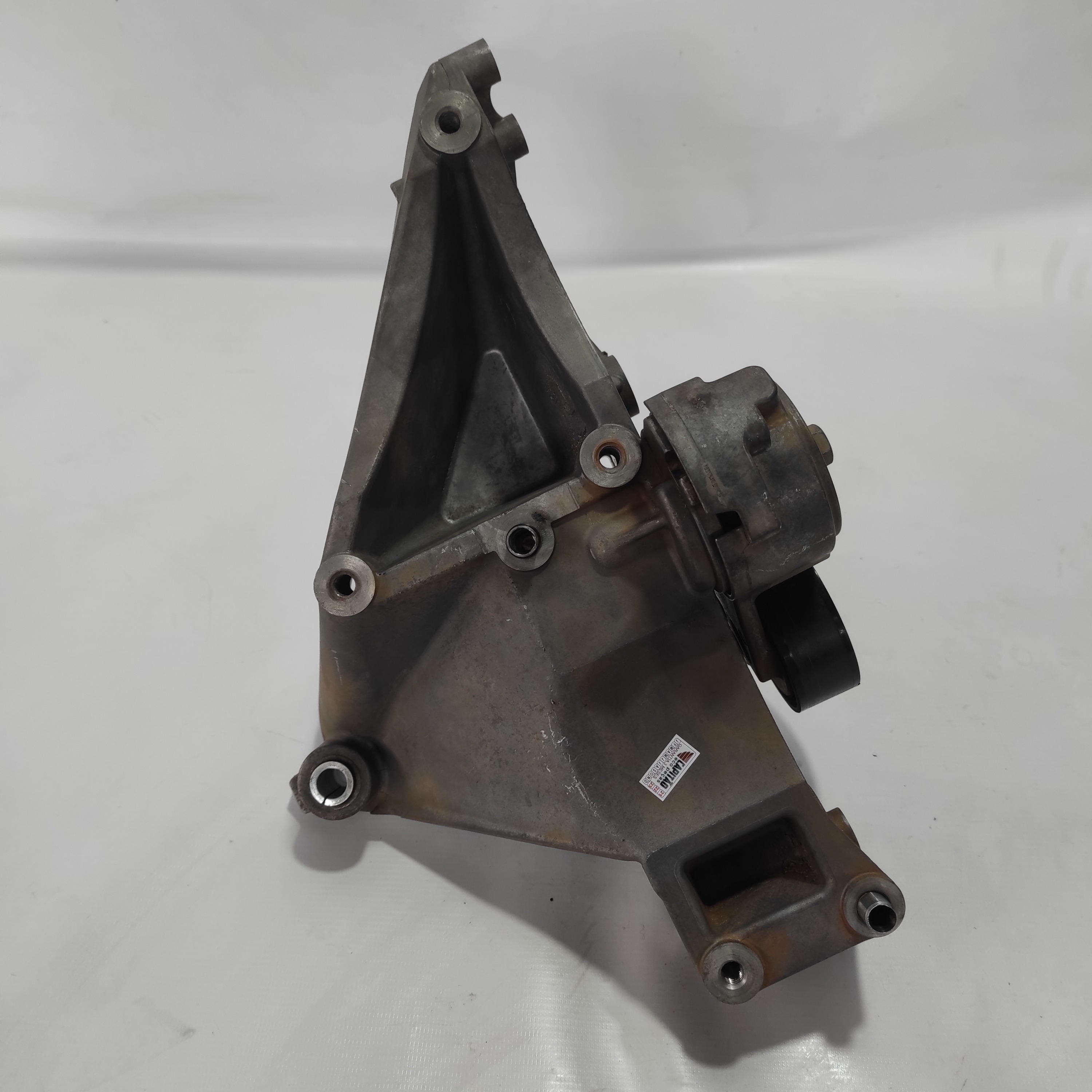 Suporte compressor ar condicionado Mobi like 55255796 3