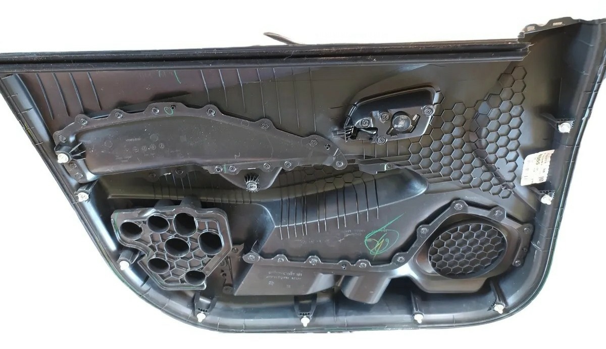 Forro De Porta Dianteira Direita Chevrolet Cobalt 2017 2020 8