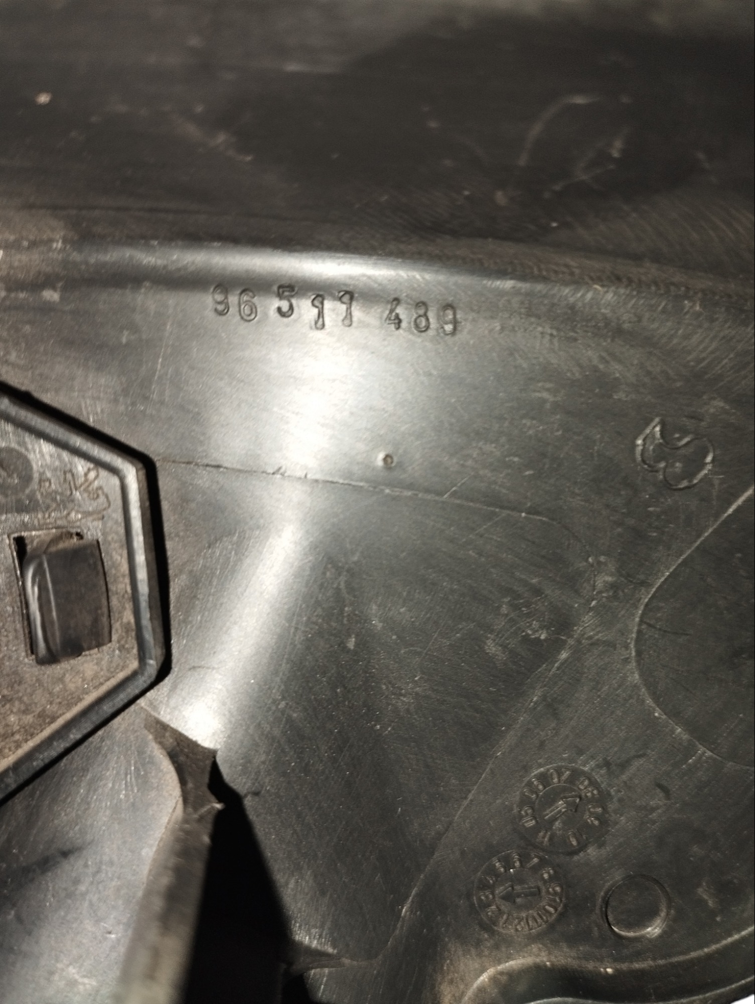 Acabamento Retrovisor Direito Peugeot 207 2008 a 2011 2