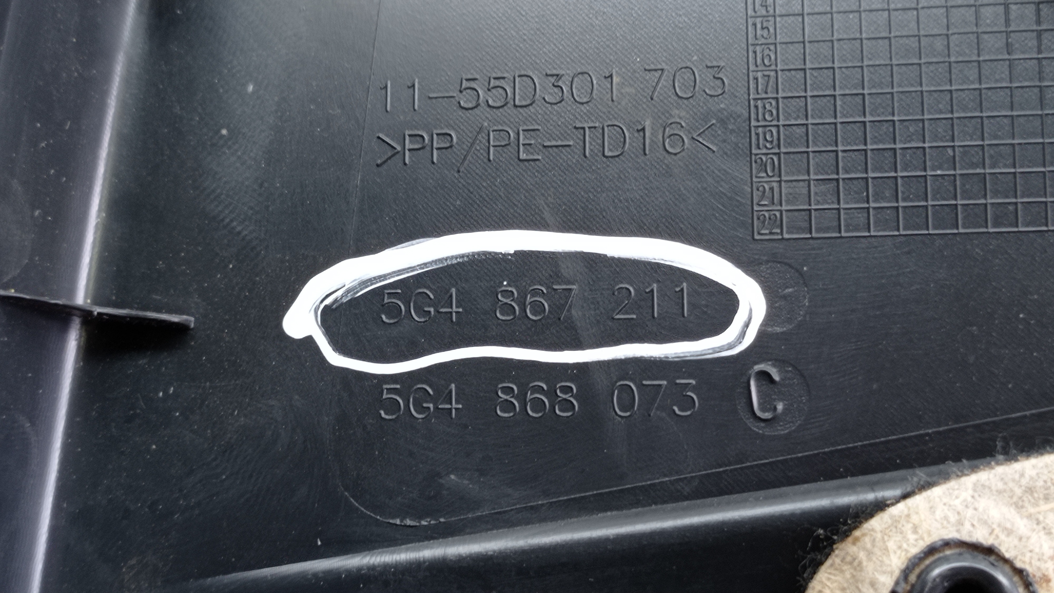 FORRO DA PORTA TRASEIRO ESQUERDO GOLF G7 ANO 2013  2018 5