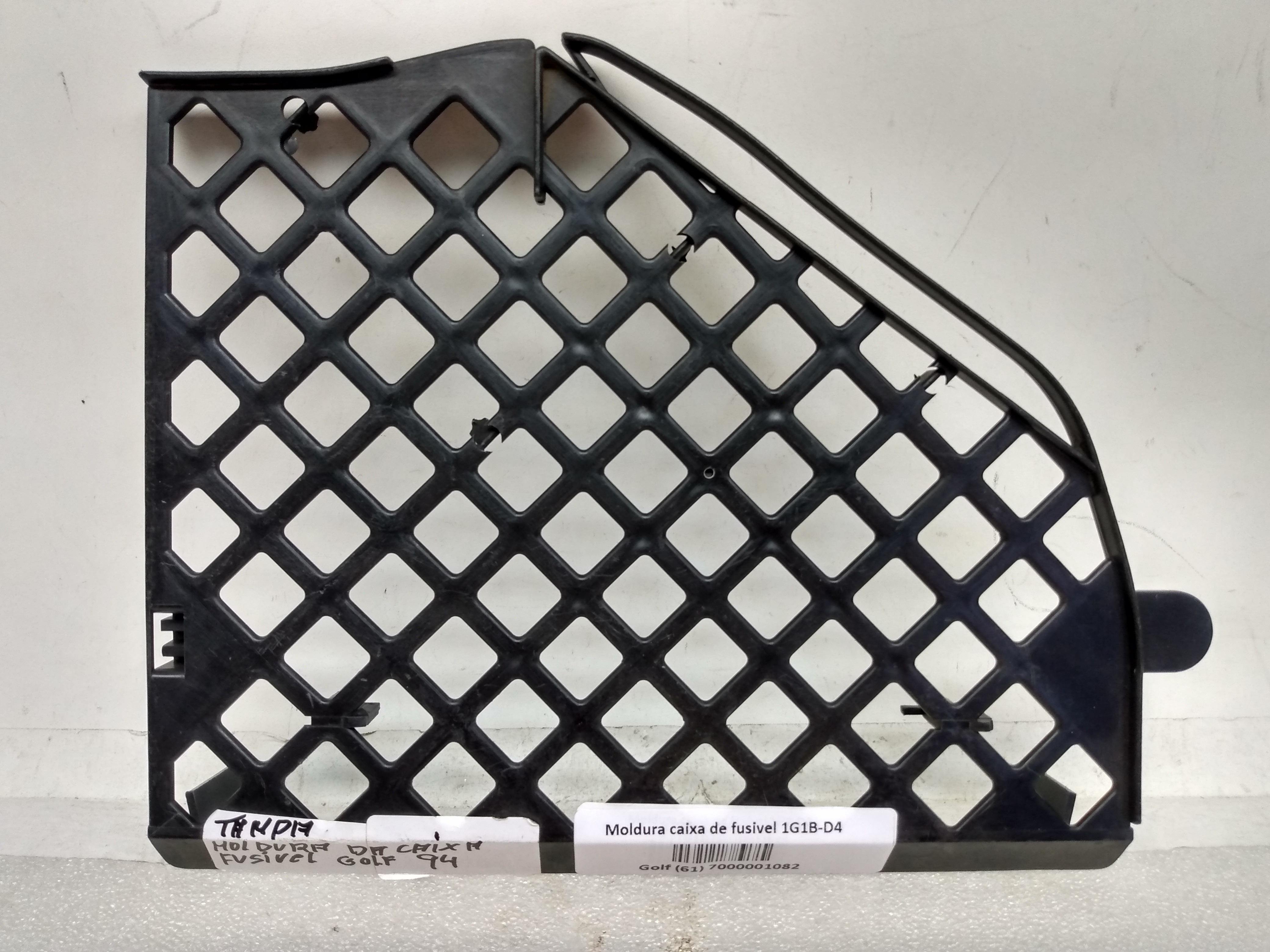 Moldura caixa fusivel Golf 1994 1