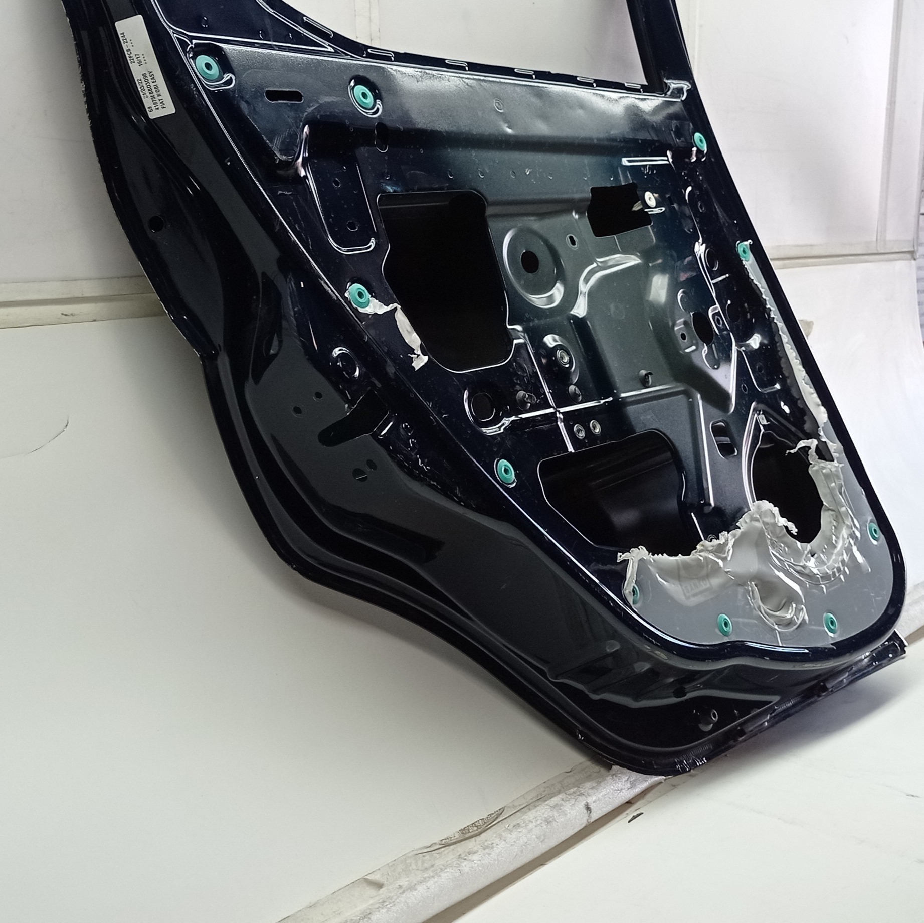 Porta Traseira Esquerda Fiat Mobi 2017 – Para Recuperar 4