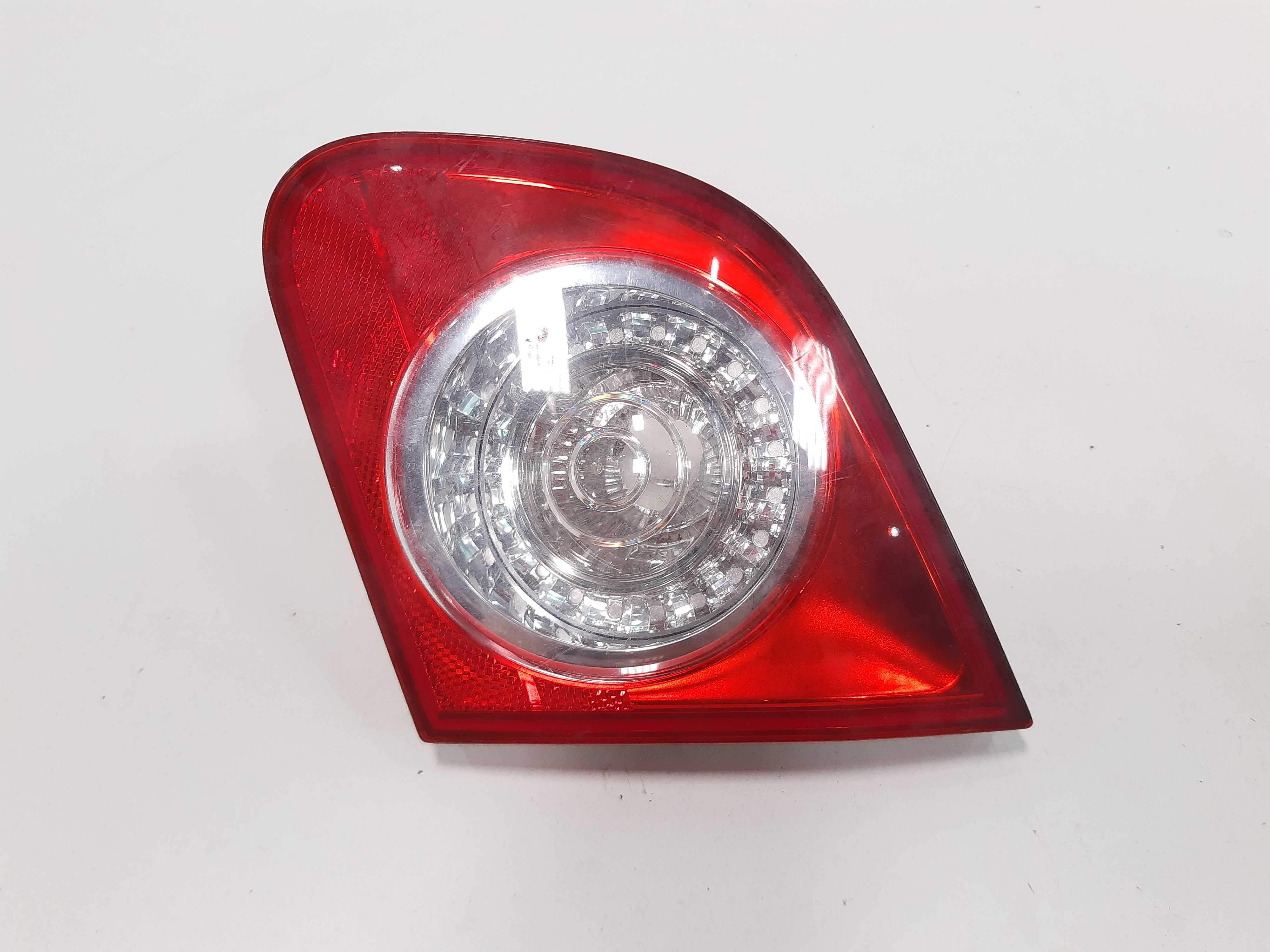 Lanterna Direita Tampa Traseira Vw Passat 2008 Á 2012 Xx