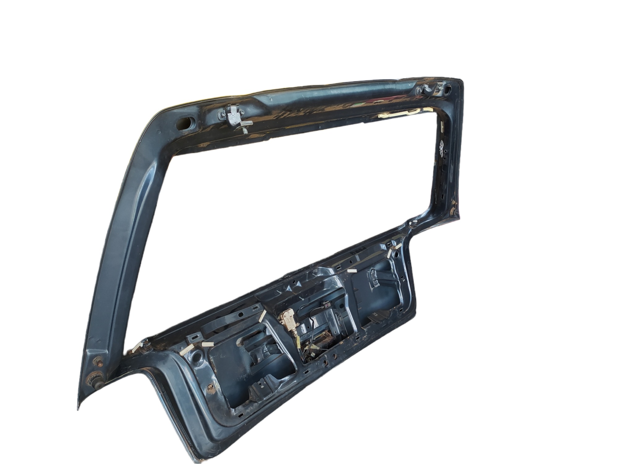 Tampa Traseira Porta Malas Vw Golf Sapão 99 A 06 6651 2