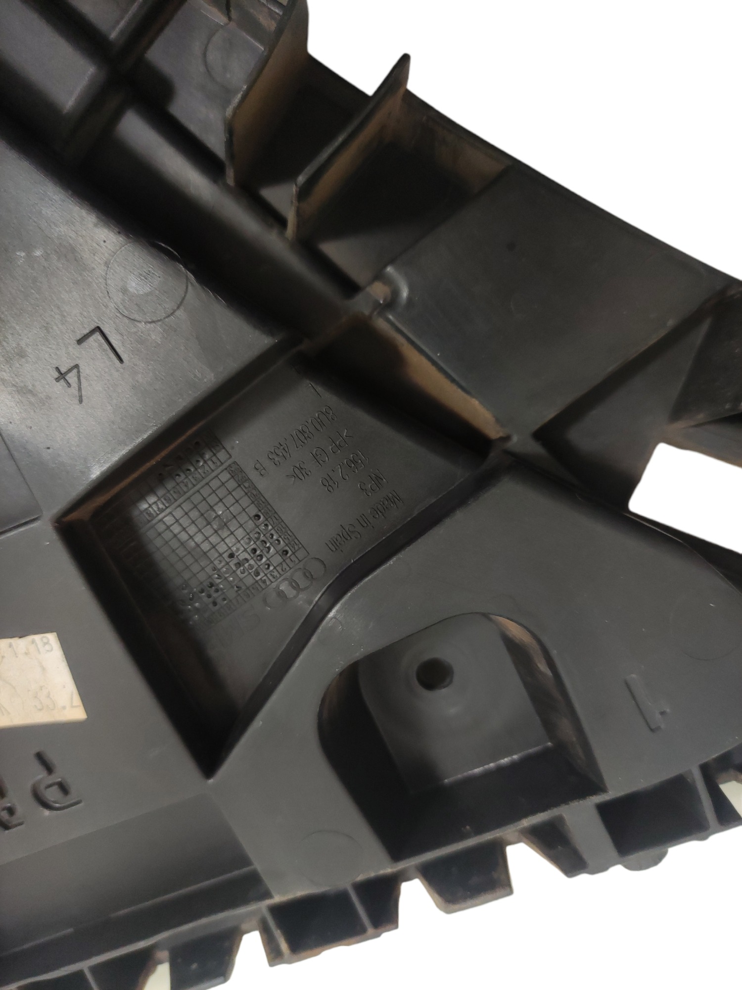 Guia Suporte Para-choque Tras Esquerdo Audi Q3 8u0807453b 4