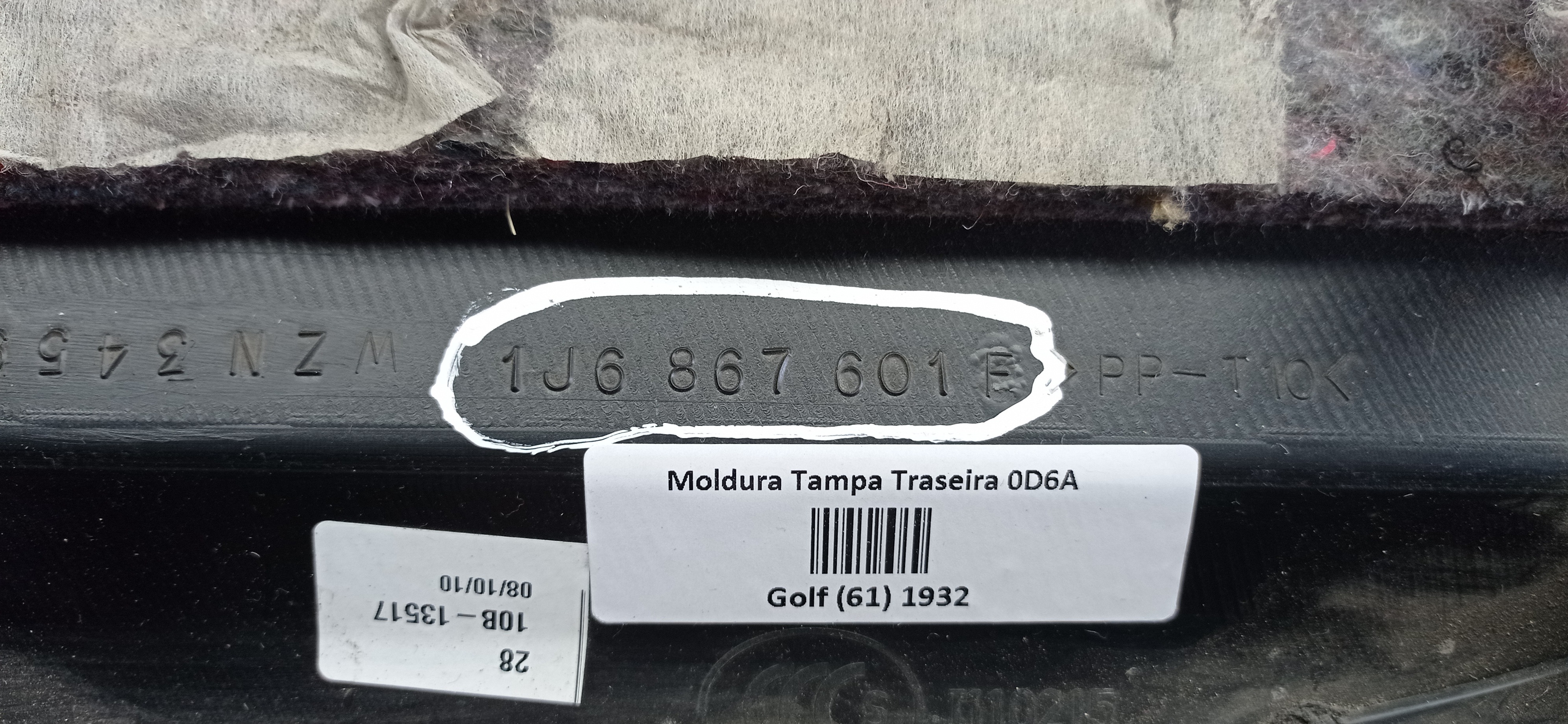 Moldura Tampa Traseira VW Golf 1999  2007 4