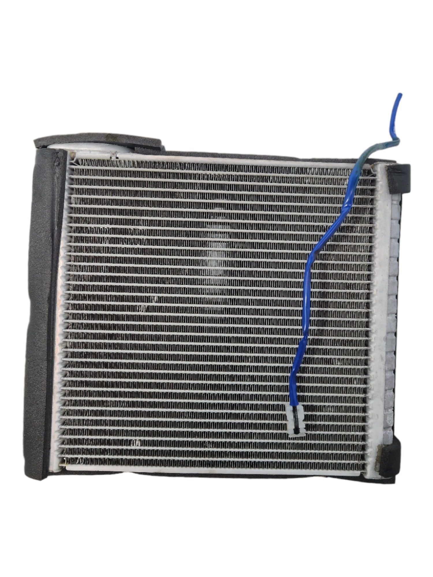 Radiador Ar quente  Nissan Versa 2020 3