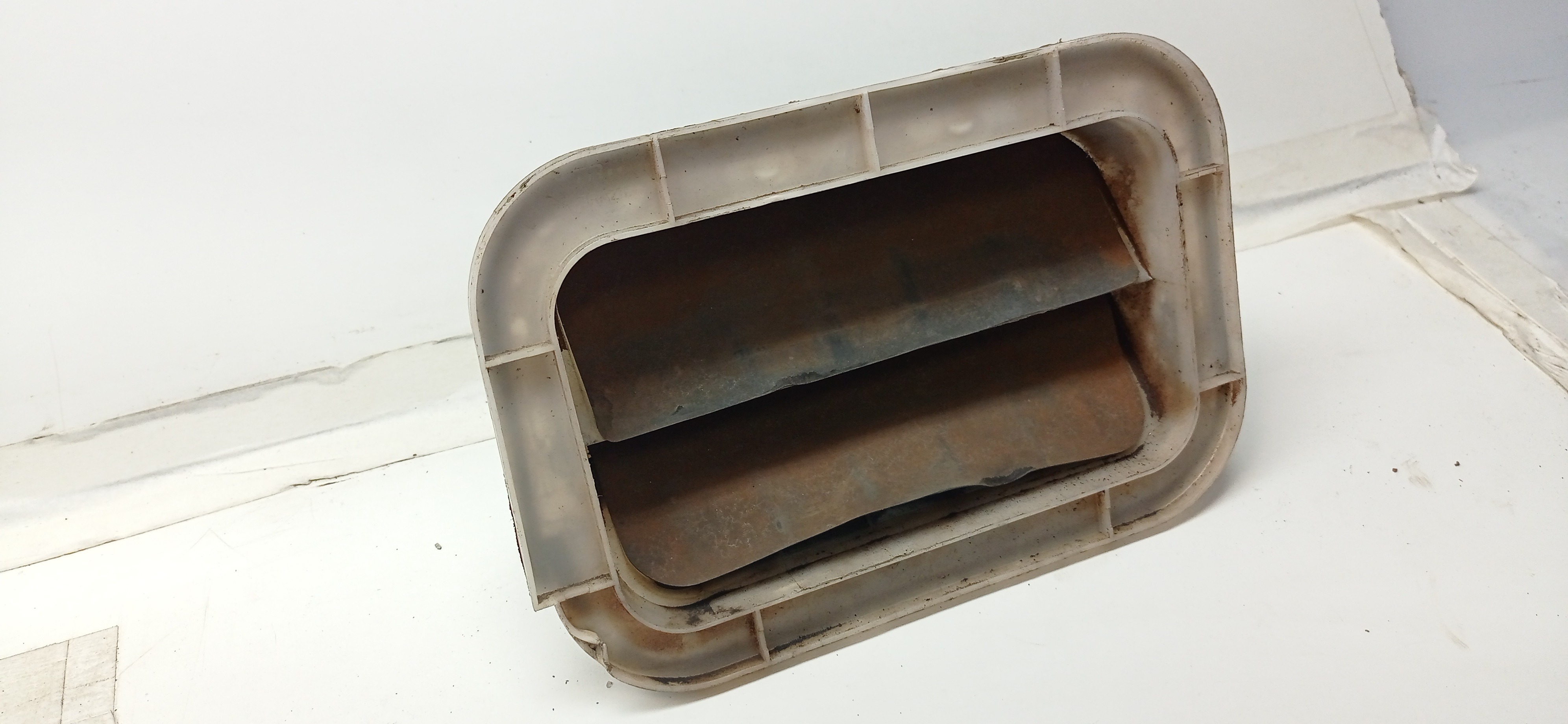 Difusor Ar Tras Toyota Corolla 2004 2