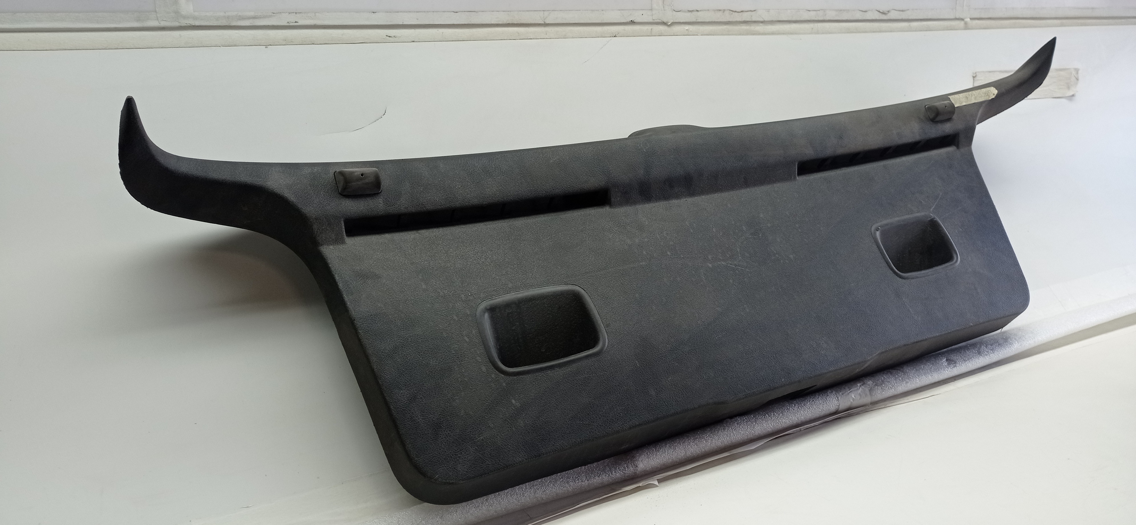 Moldura Tampa Traseira VW Golf 1999  2007 3