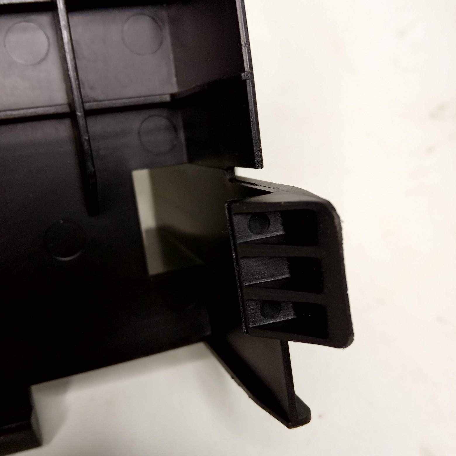 Suporte Modulo Bcm Chevrolet Onix 2013 2020 5