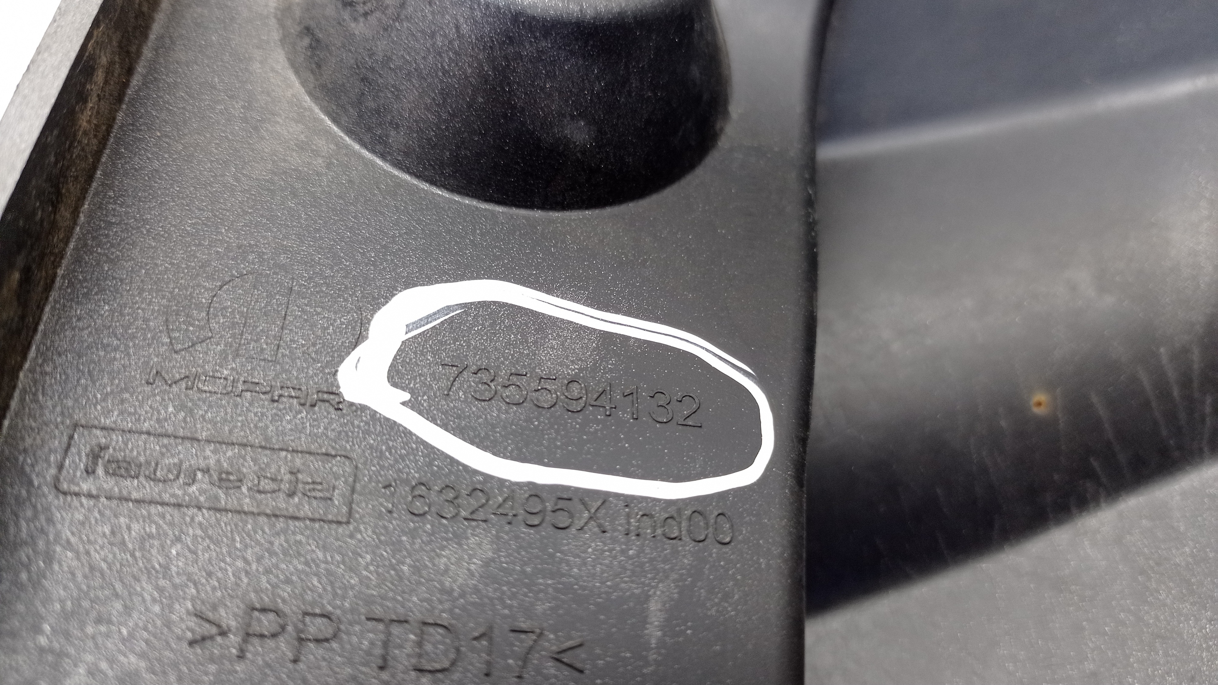 Ponteira Parachoque Tras Esquerda Jeep Renegade 2015 A 2020 8