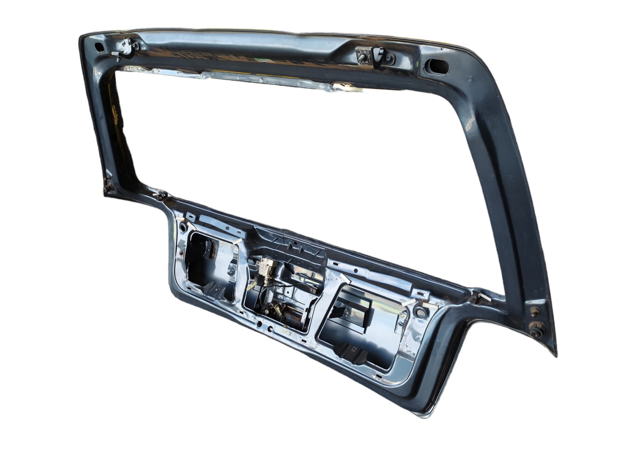 Tampa Traseira Porta Malas Vw Golf Sapão 99 A 06 6651 4