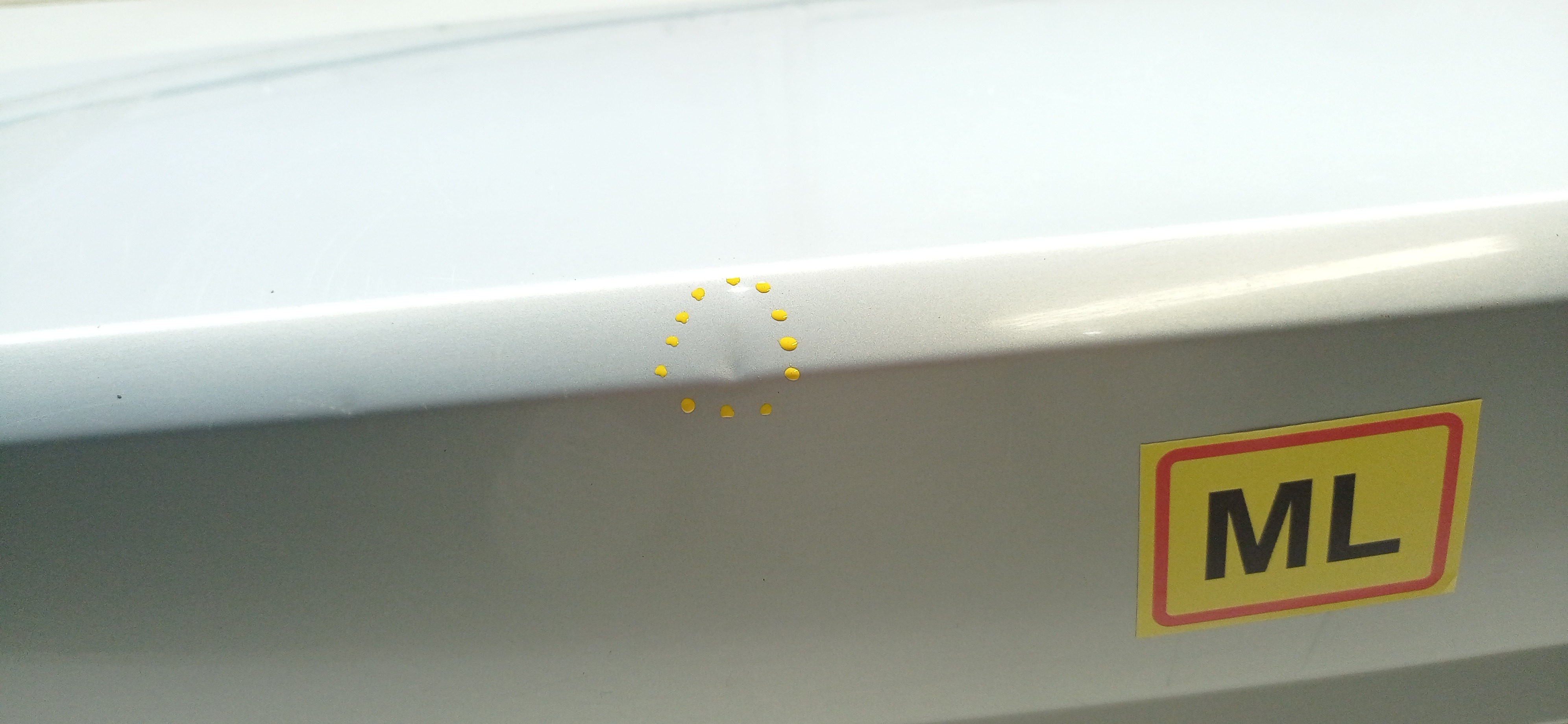 Tampa Porta Malas Renault Clio 2001 Com Pequeno Detalhe 8