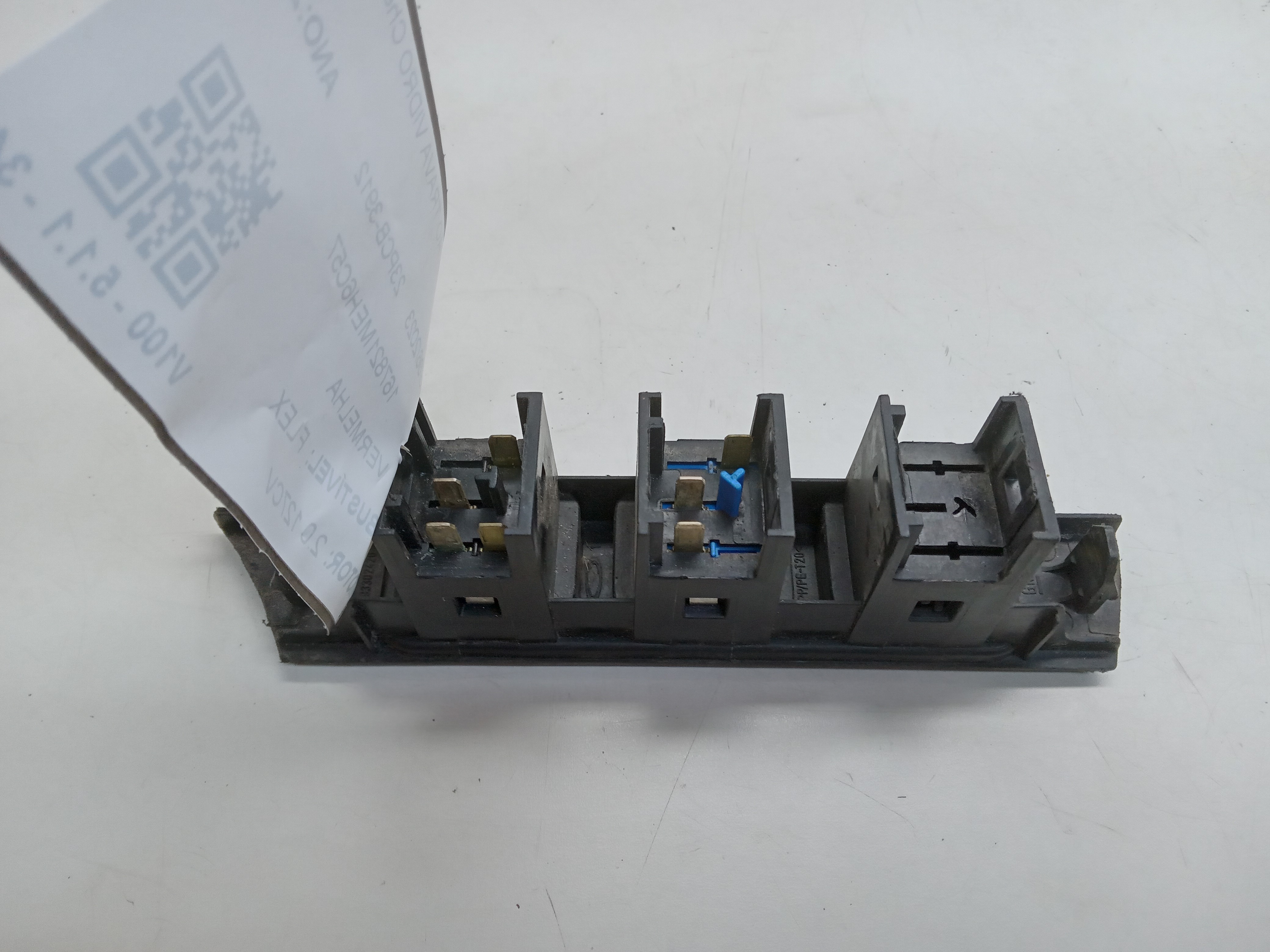 MOLDURA BOTÃO TRAVA VIDRO Chevrolet Astra 2008 1