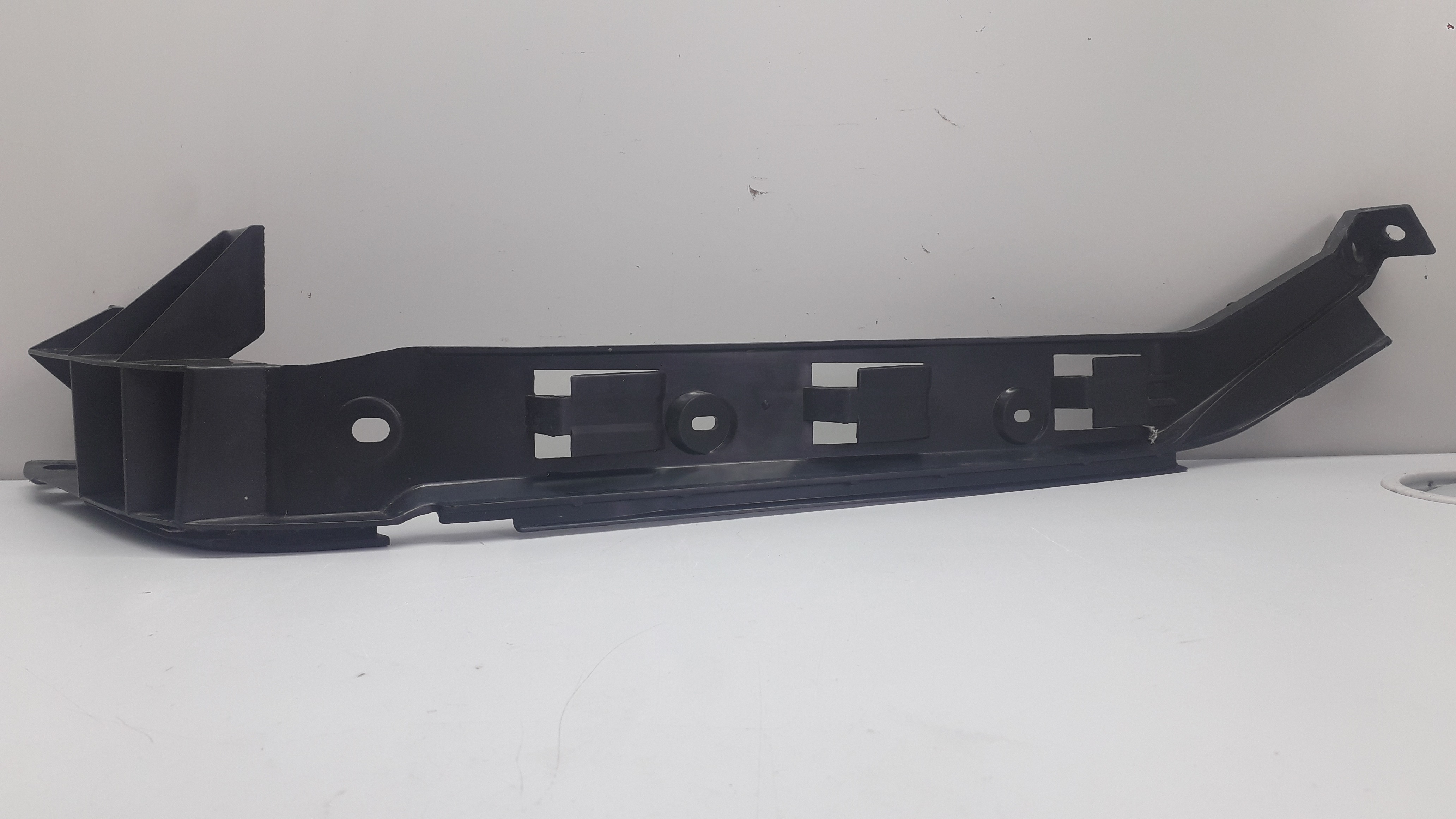 Suporte Para-choque Traseiro esquerdo Bora 1999/2006 RMD 1