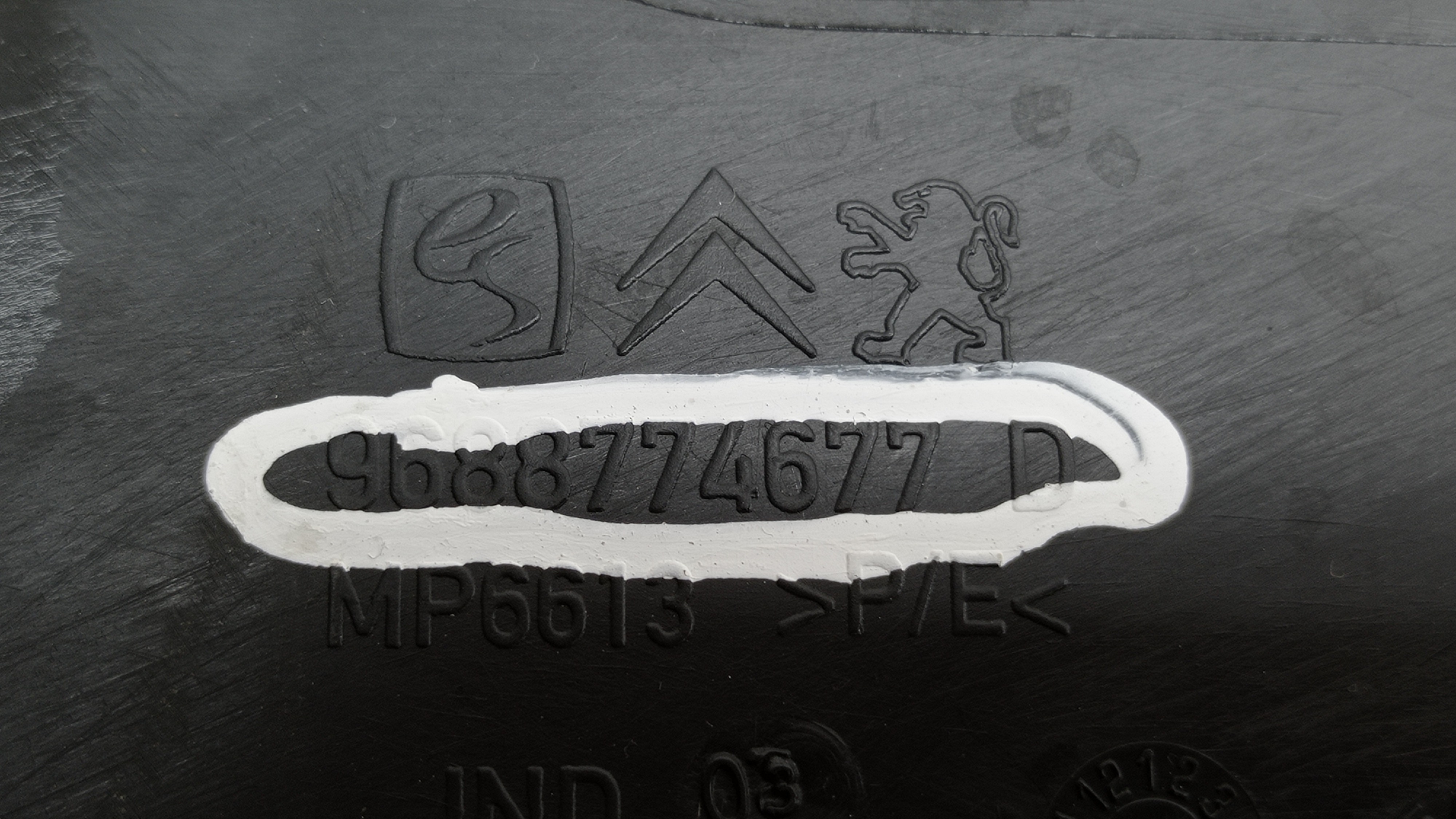 ACABAMENTO COLUNA TRAS. LD CITROEN DS4 13 14 7