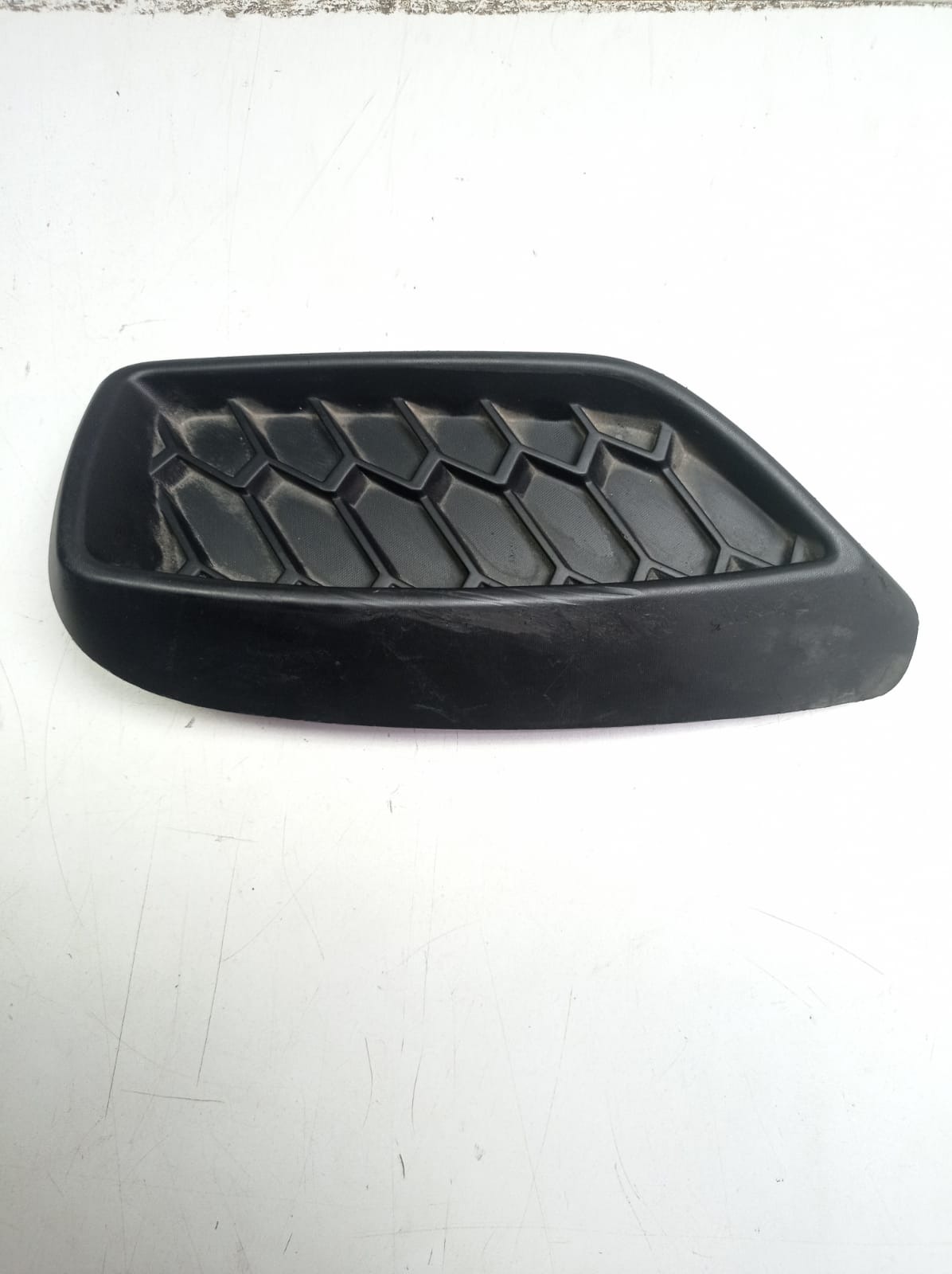 Moldura Parachoque Dianteiro Direito Fiat Argo 2016 A 2018 1