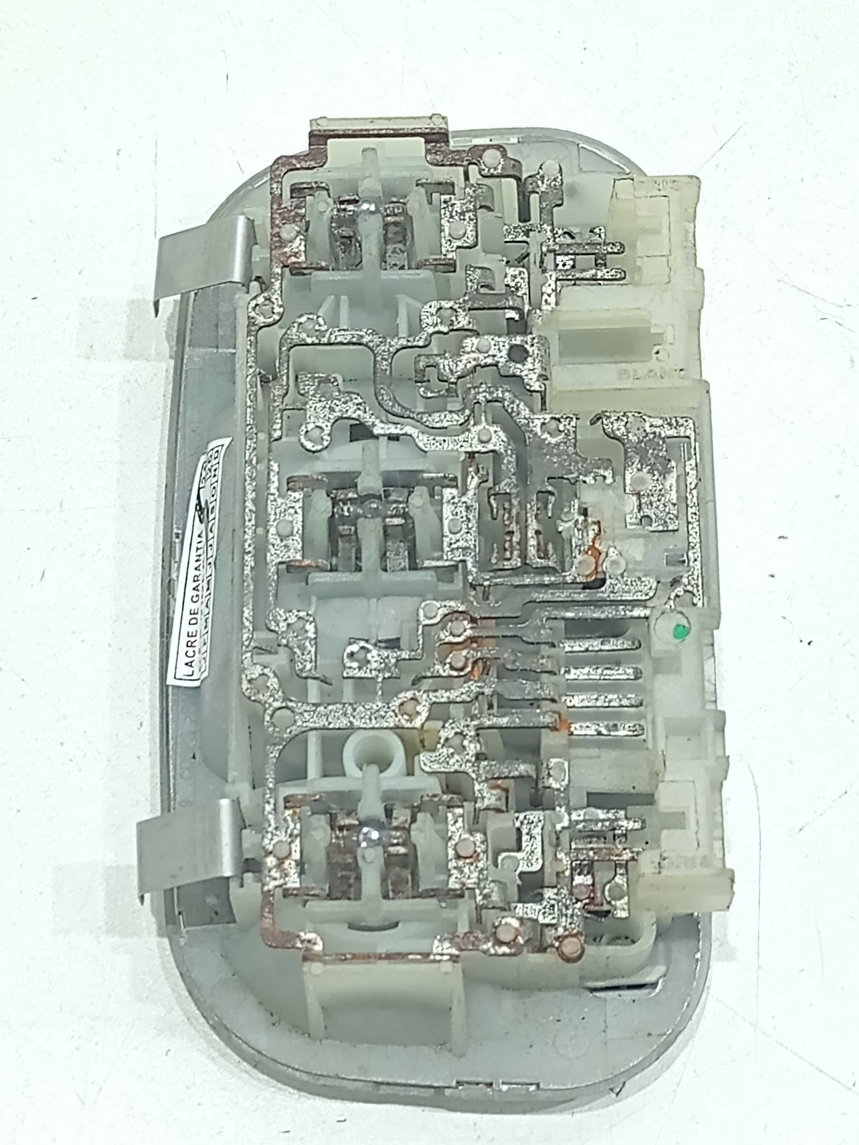 Luz De Teto Cortesia Peugeot 308 2013 4