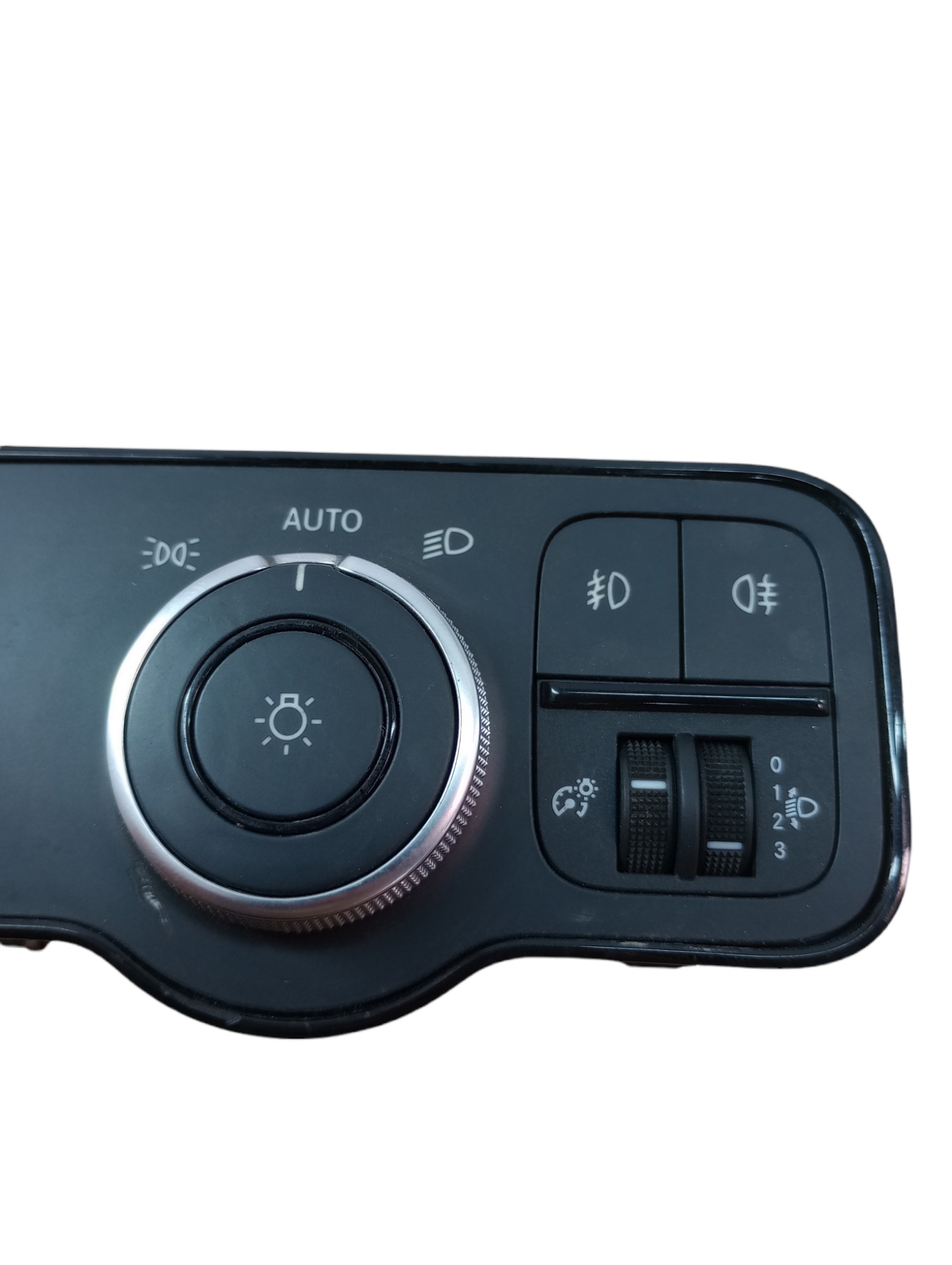 Botão De Luz Mercedes Sprinter 2021 Com Riscos 4