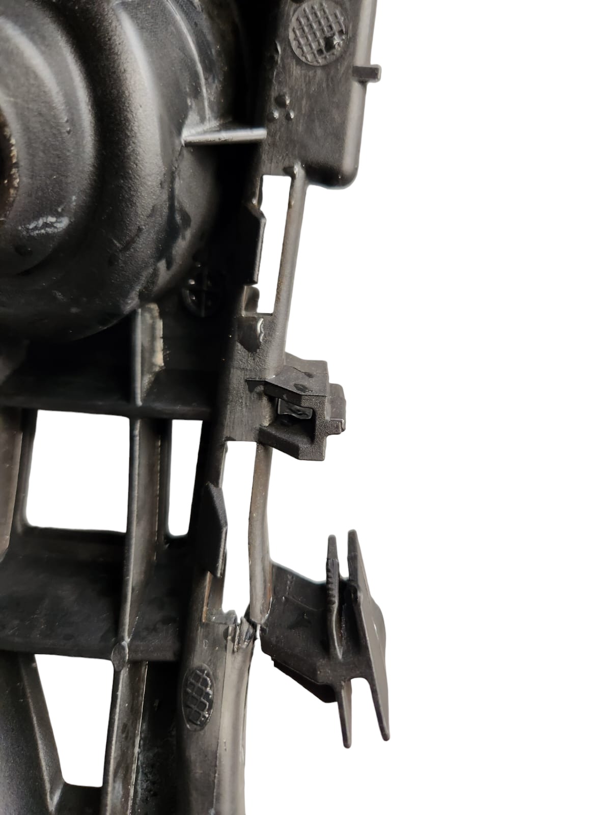 Guia Do Parachoque Traseiro Esquerdo Mercedes Gla C/detalhe 4
