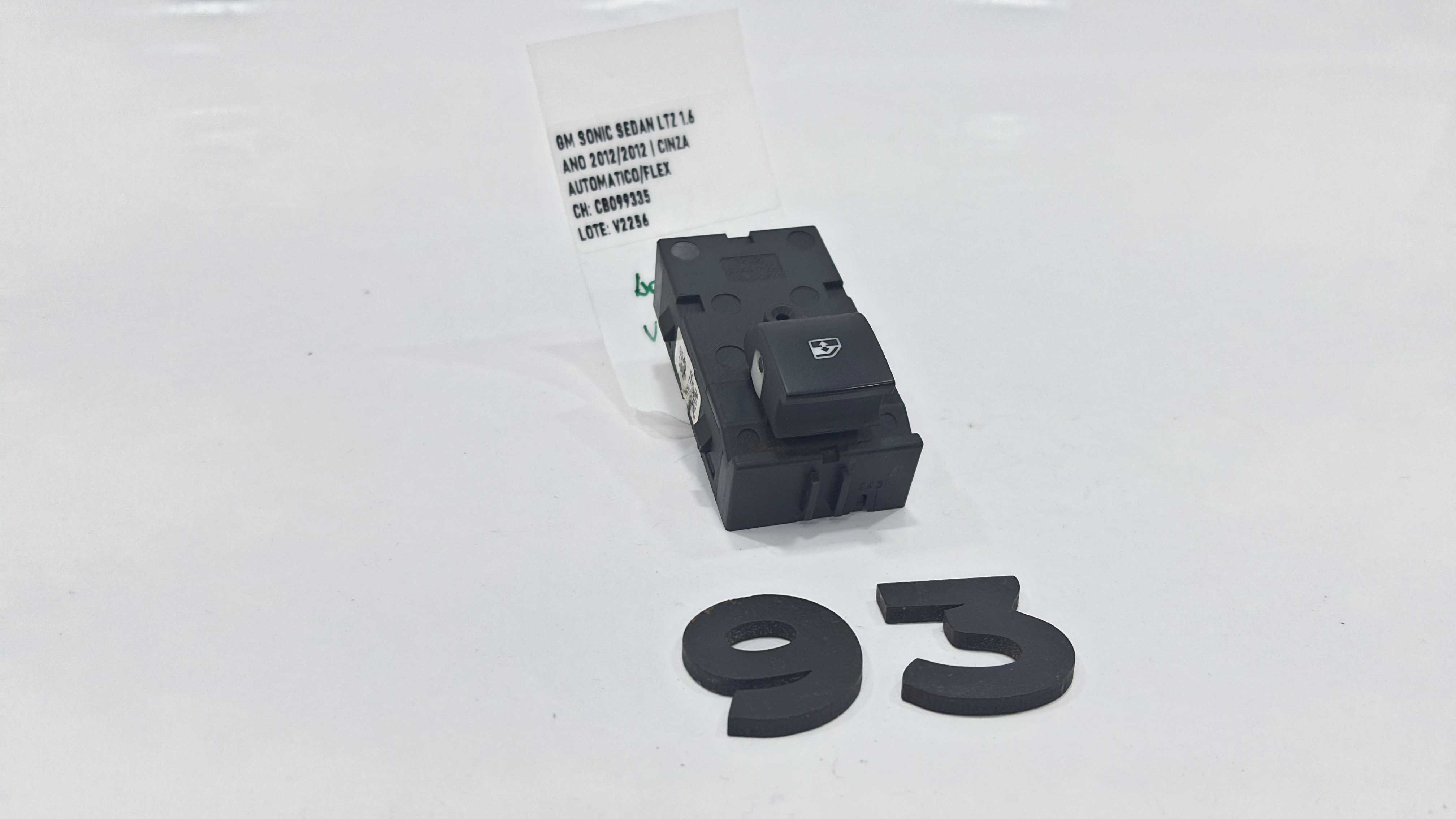 Botão Vidro Traseiro Direito Sonic Sedan Ltz 2012 V2256 3