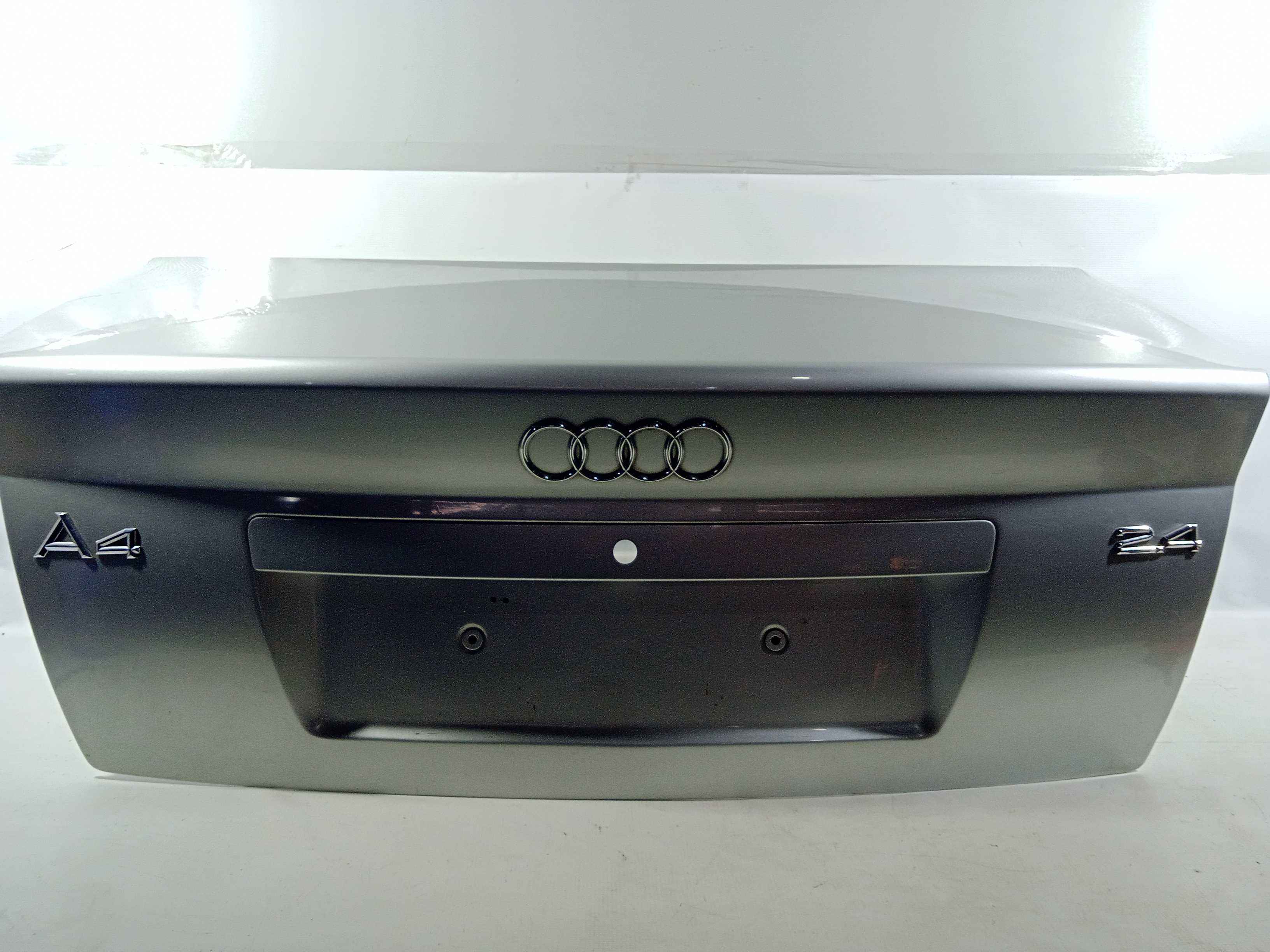 Tampa Traseira Audi A4 2001 3