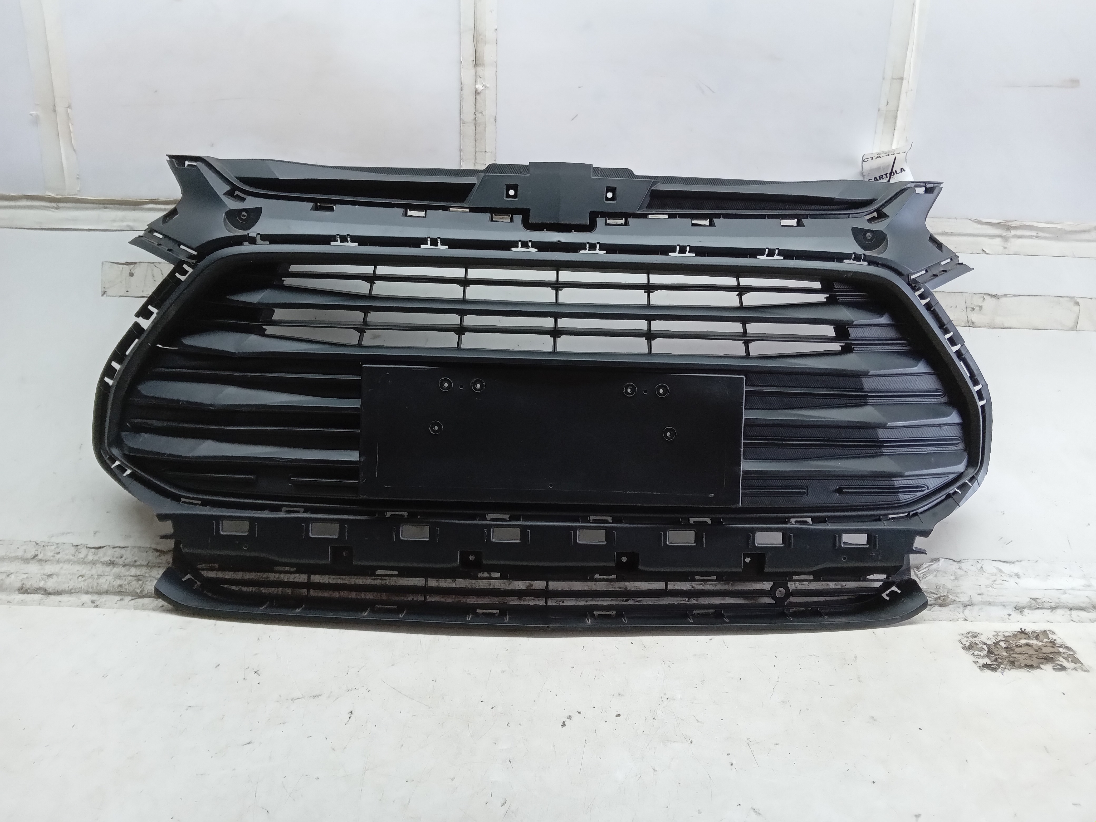 Grade Dianteira Chevrolet Tracker Premier 2022 1